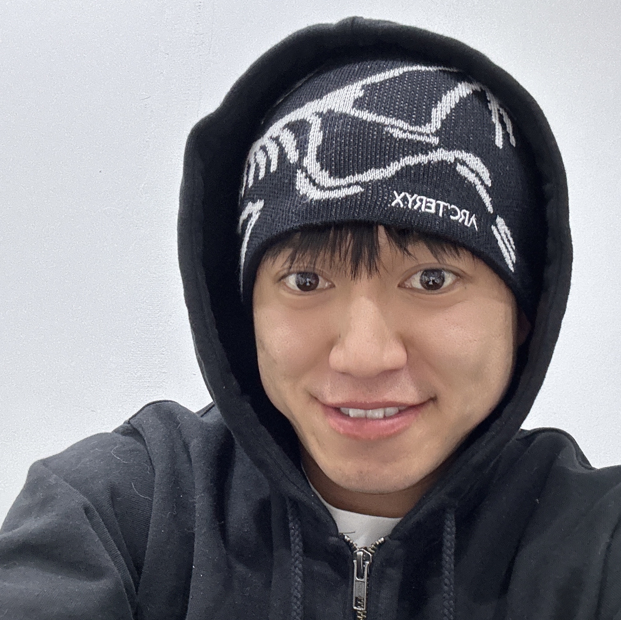Arc'teryx Bird Head Toque Orca 착용 스타일