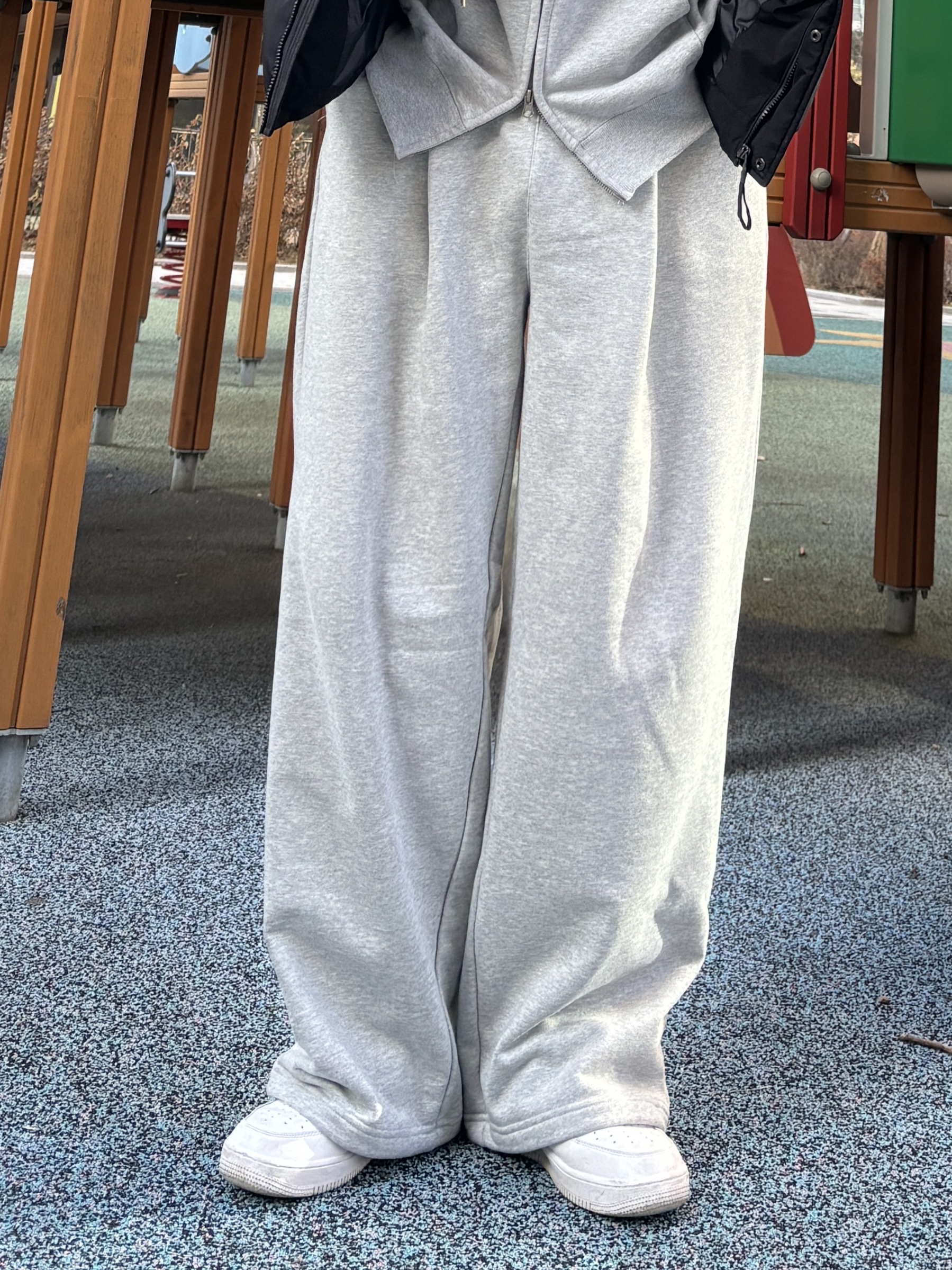 Nike Air Force 1 '07 Low White 착용 스타일 - 7