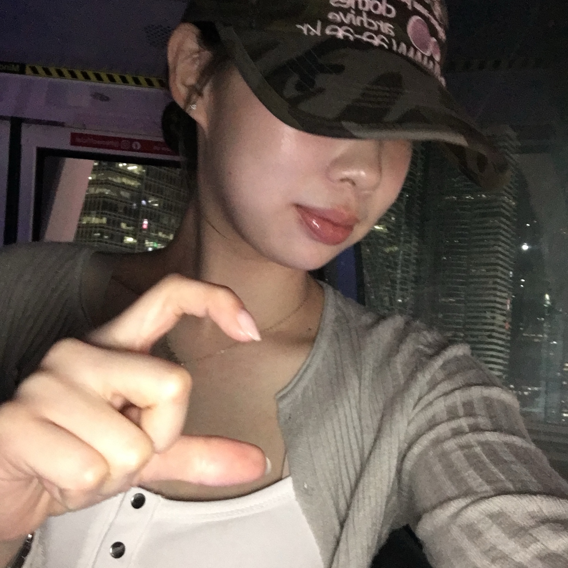 Aeae Web Logo Camo 5-Pannel Cap Green 착용 스타일 - 3