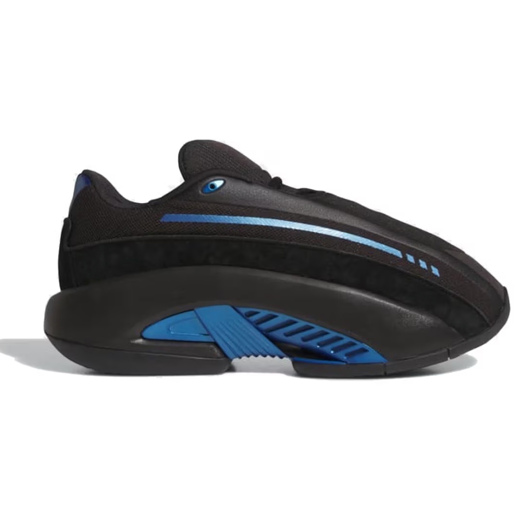 Adidas Mad IIInfinity Core Black Carbon 착용 스타일 - 2