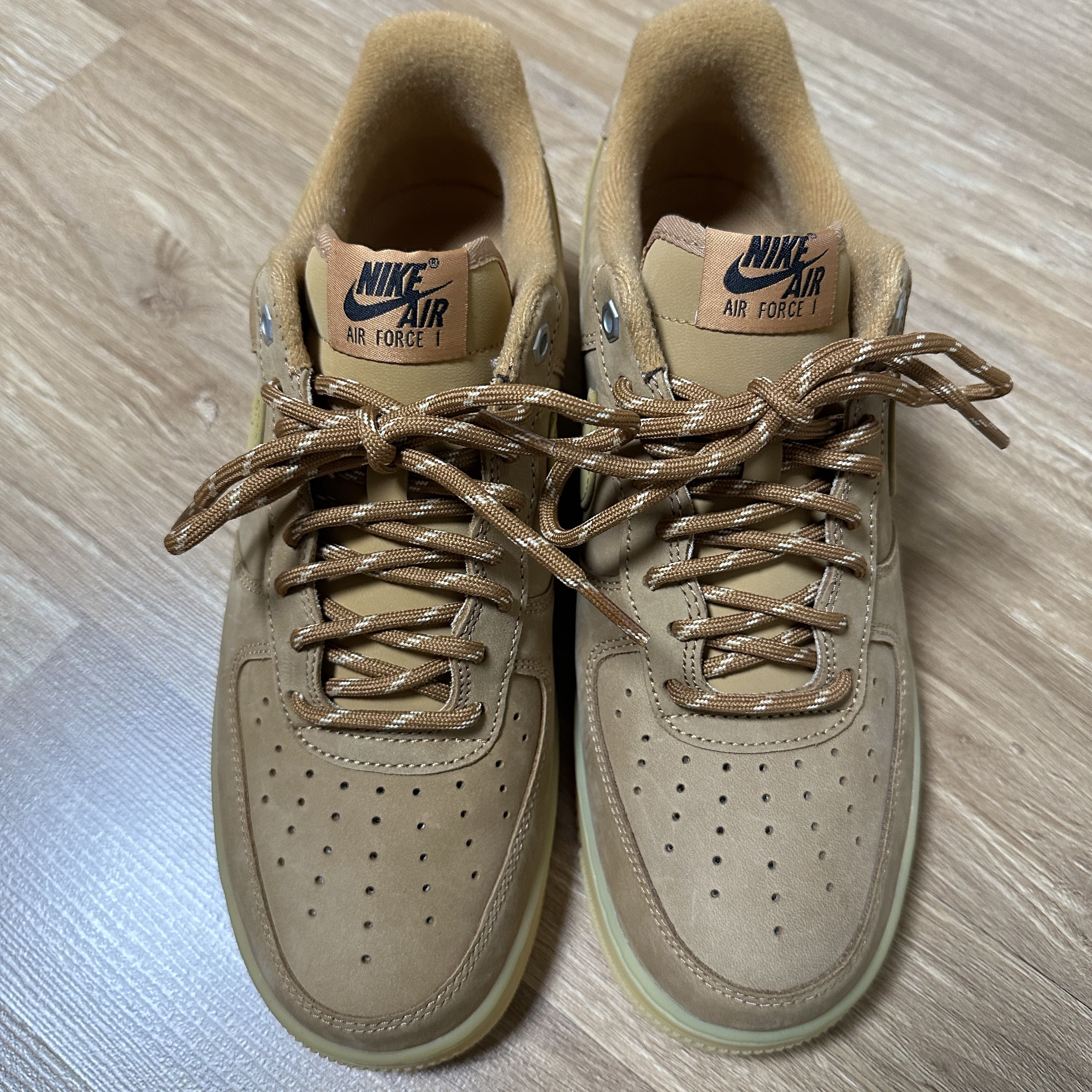 Nike Air Force 1 '07 WB Flax 착용 스타일 - 2
