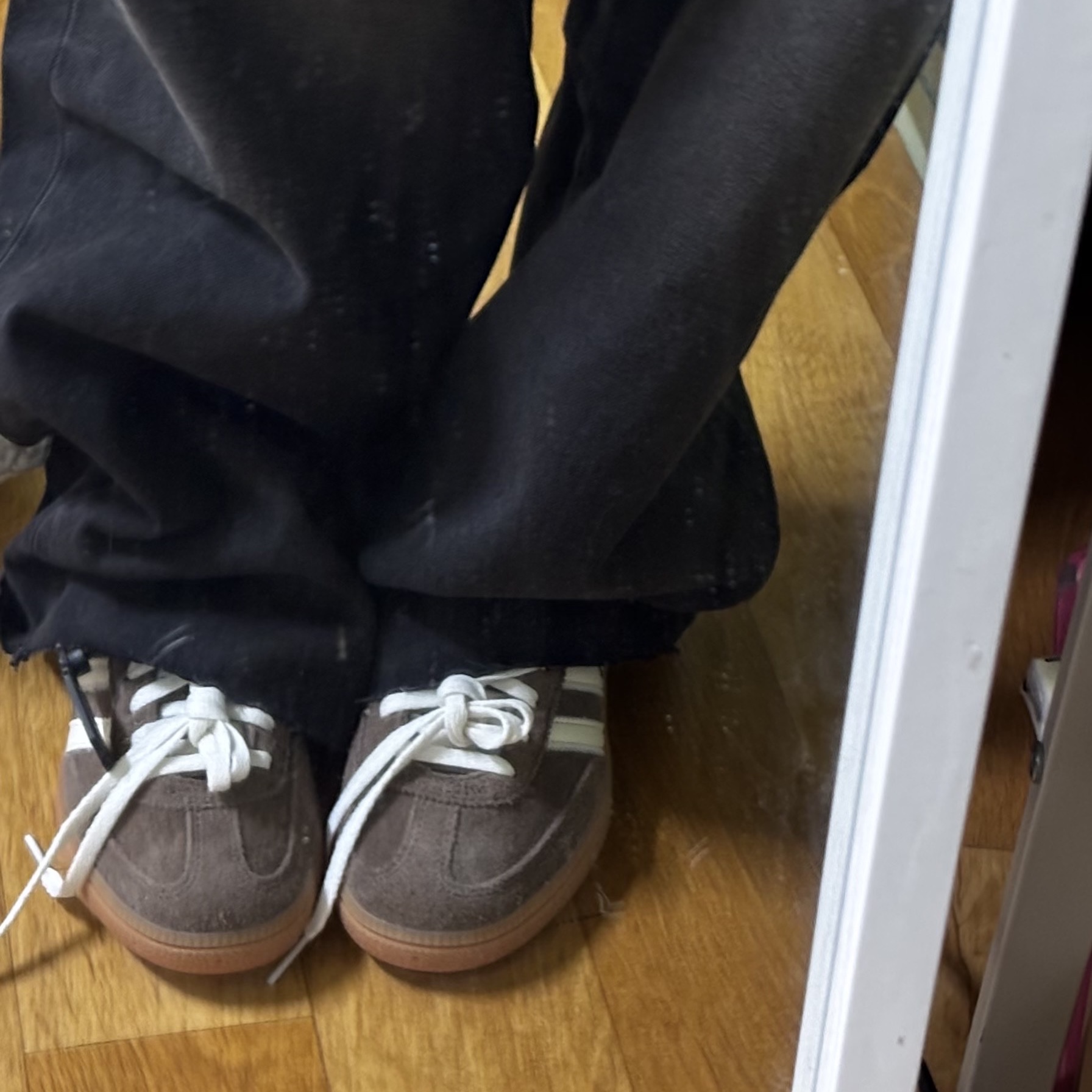 (W) Adidas Spezial Handball Earth Strata Off White 착용 스타일 - 1