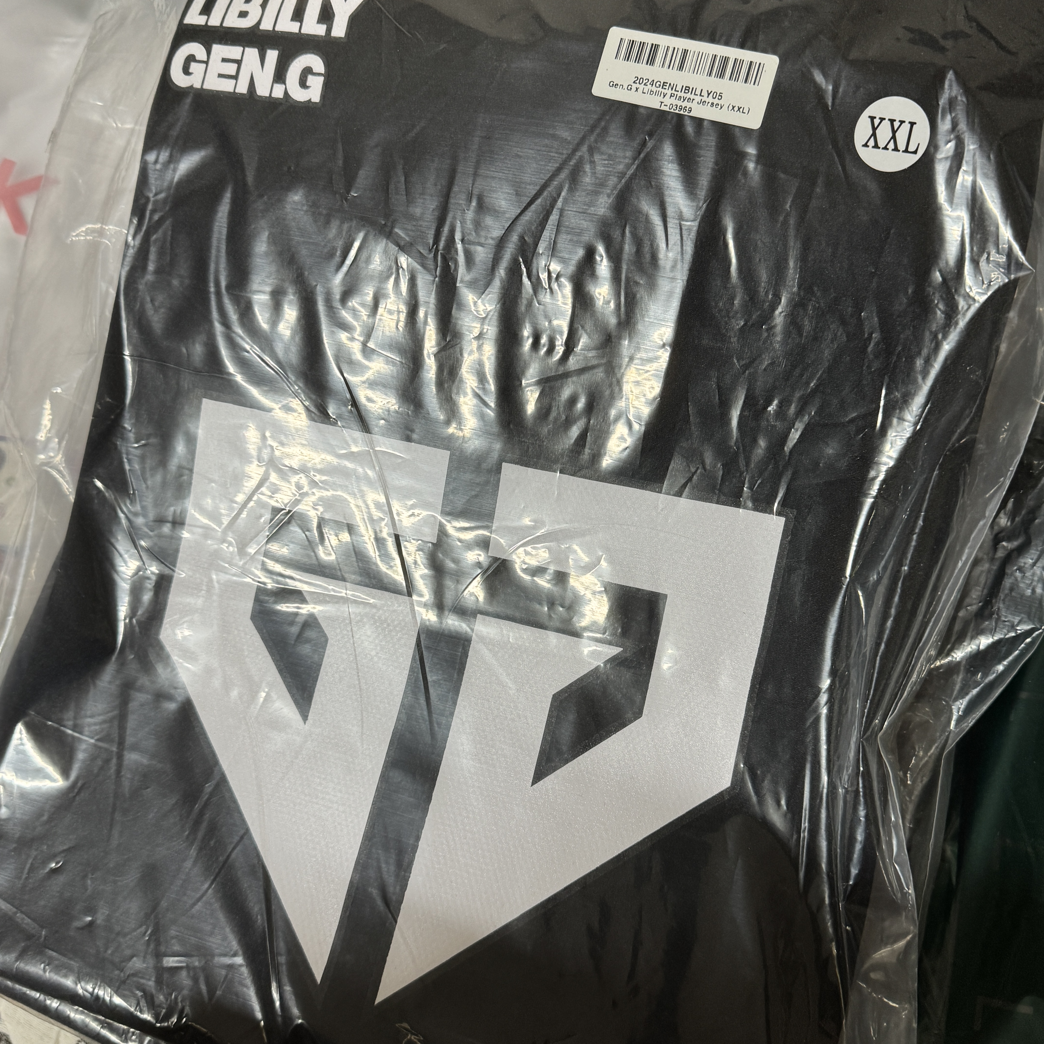 Gen.G 2024 Player Jersey Black 착용 스타일
