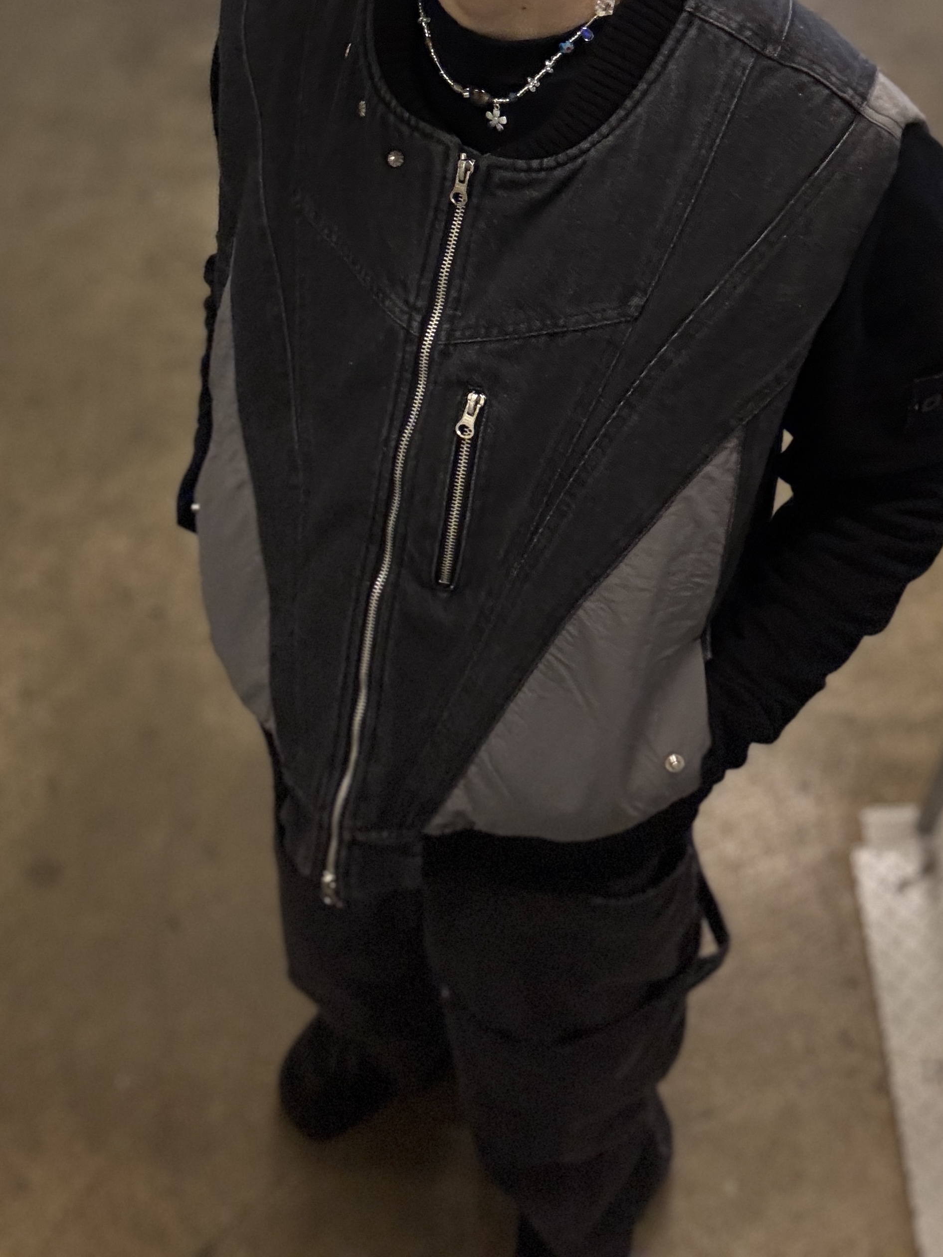 Gentle Monster x Maison Margiela MM113 Black Clear 착용 스타일 - 4