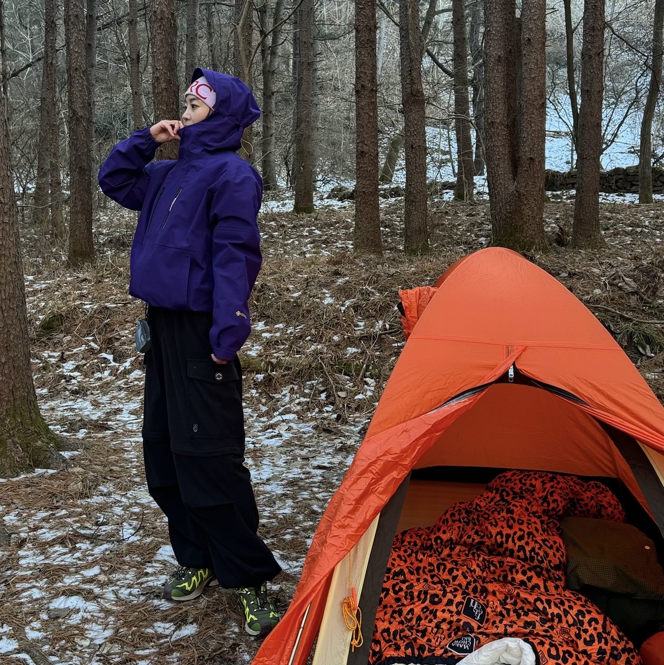 Salomon XT-Whisper Treetop Wren, Salomon Race Flag GTX 3L Jacket Deep Purple 착용 스타일 - 4