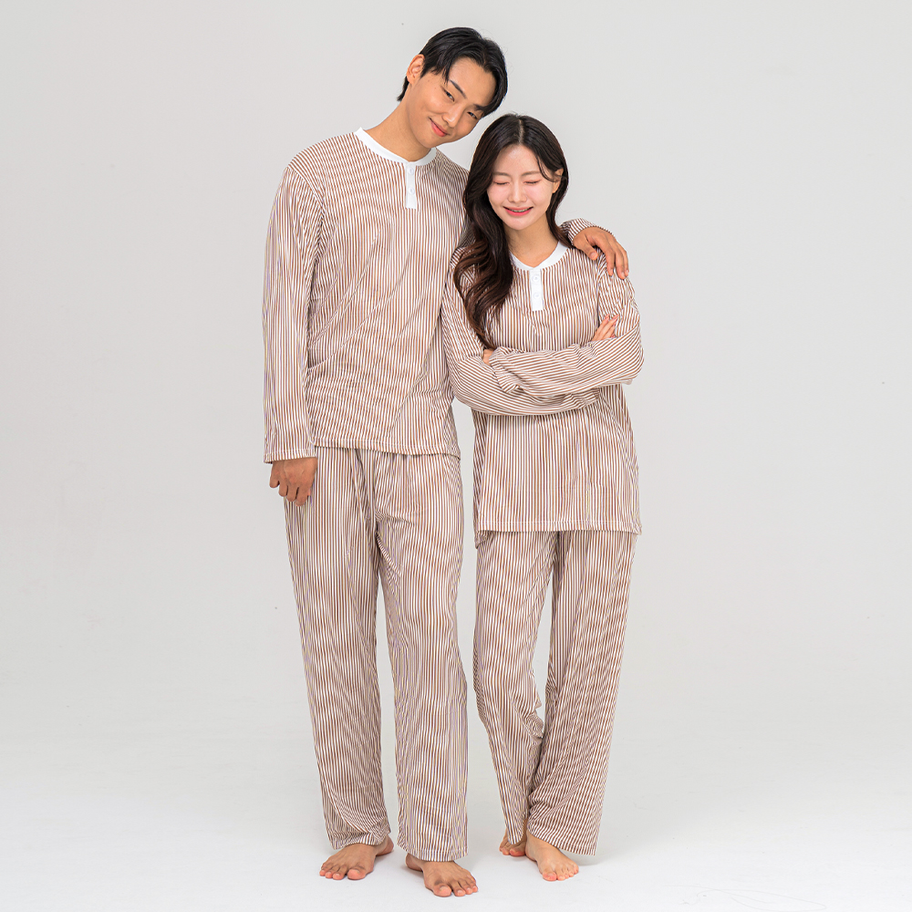 [3% 적립] 에이원 유니섹스 피치 기모 클래식 라인 라운드 잠옷 세트 브라운([3% 적립] Aone Unisex Peach Fleece Classic Line Round Pajama Set Brown) - 2