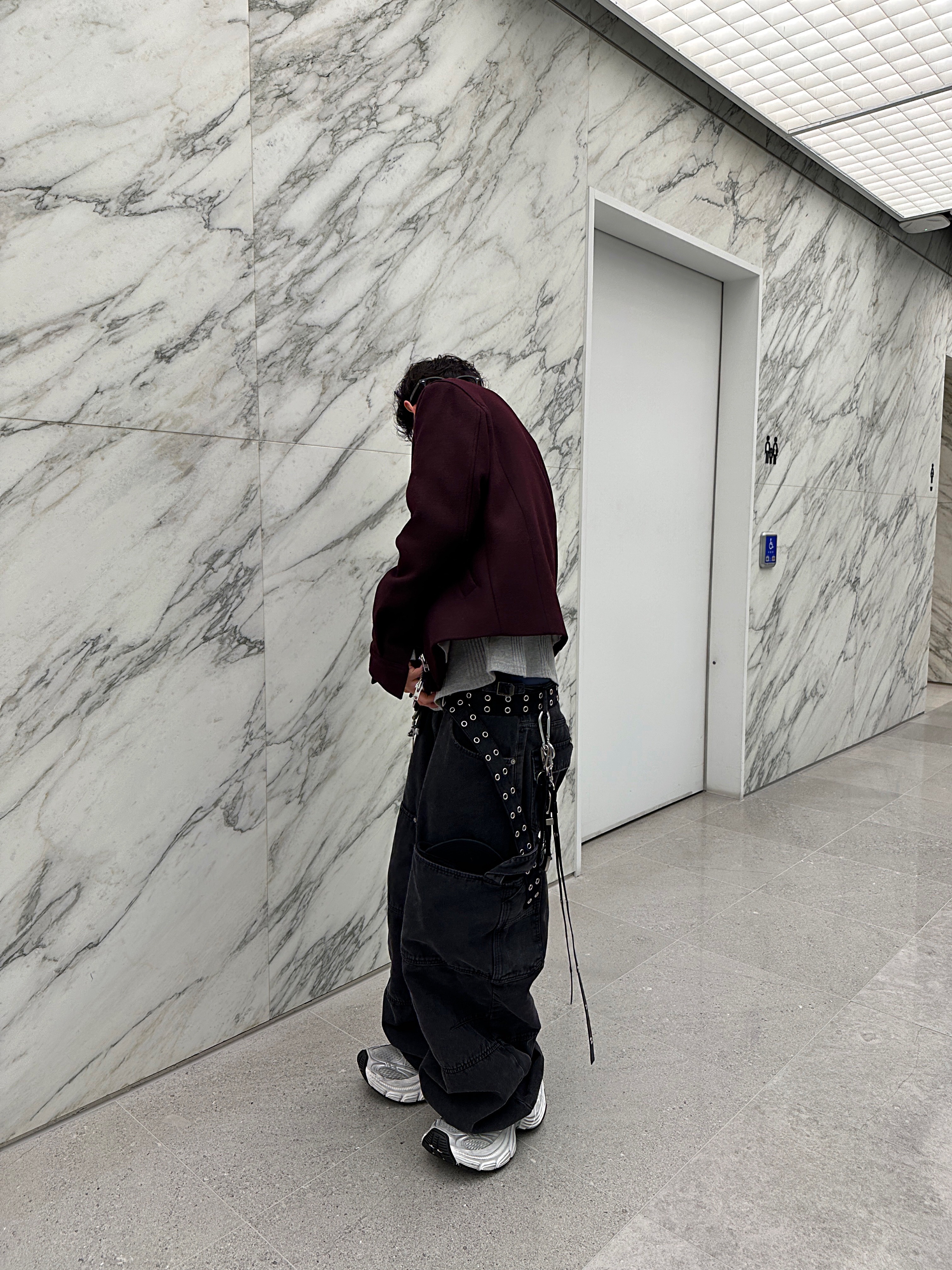 Undermycar Mu.92 Anti Fxxking Logo Play Cropped Wool Blouson - Burgundy 착용 스타일 - 6