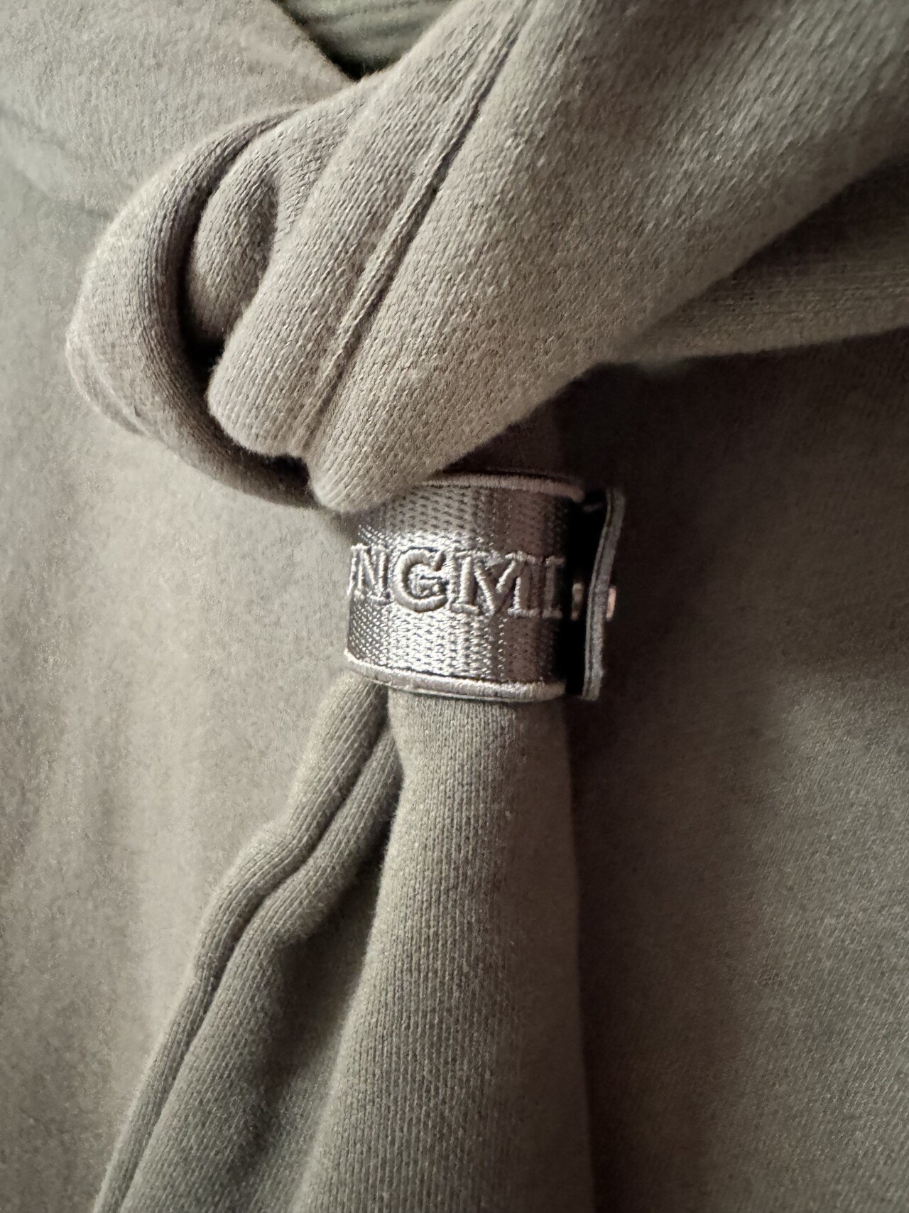 Wooyoungmi Grey Knot Detail Hooded T-Shirt Dark - 24FW 착용 스타일 - 3