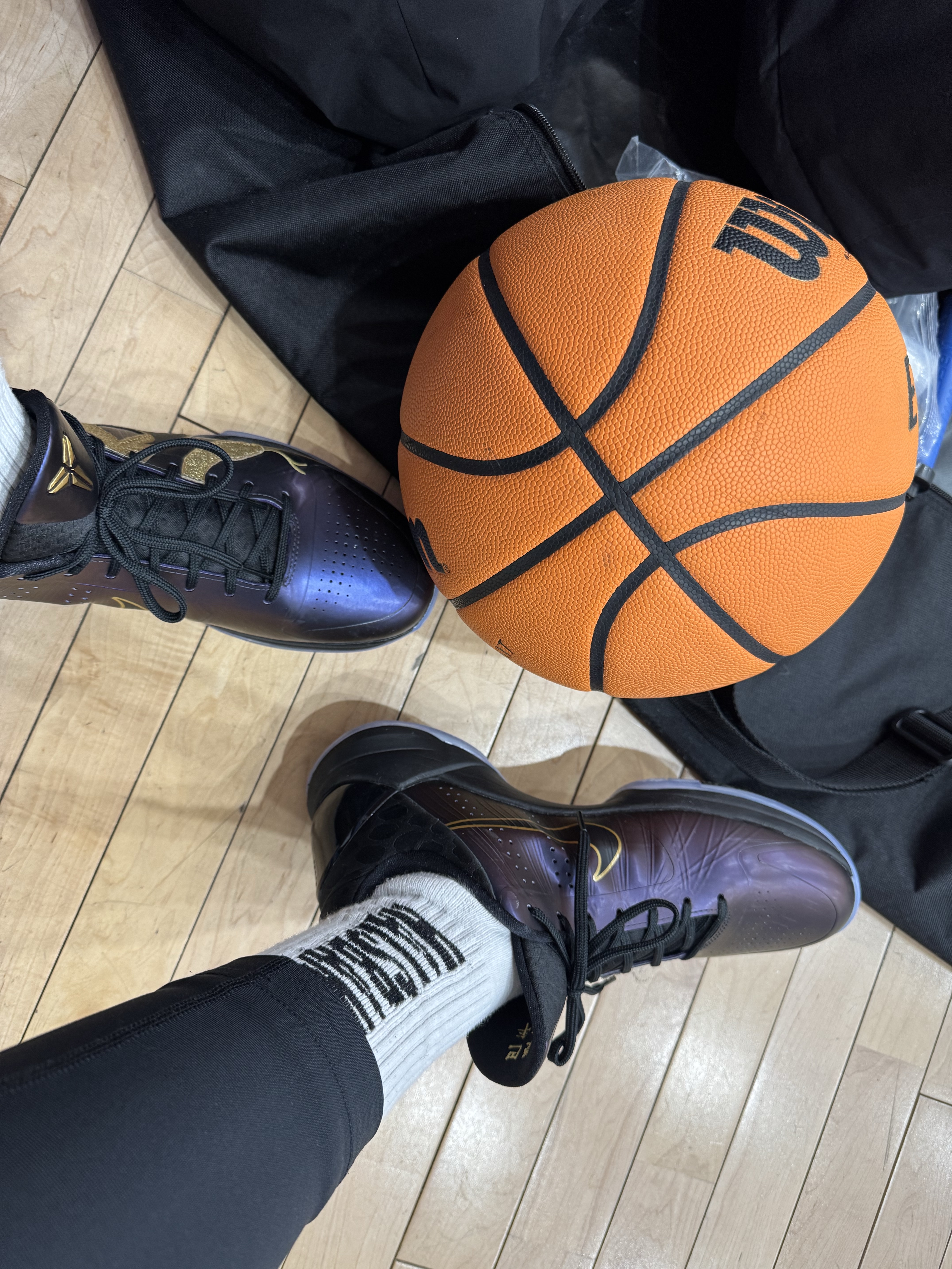 Nike Kobe 5 Protro Year of the Mamba Eggplant 착용 스타일