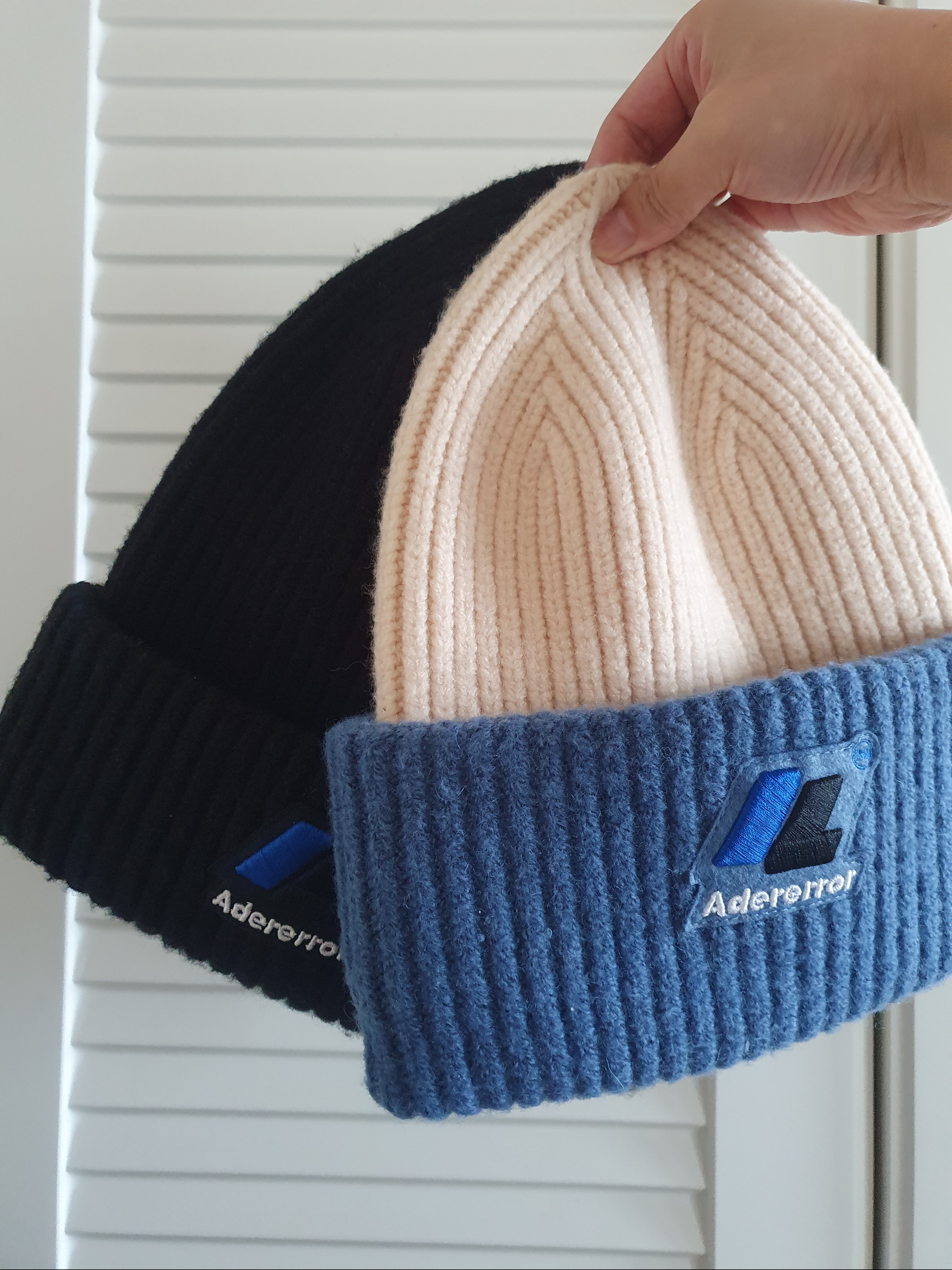 Ader Error x Zara Beanie Cream, Ader Error x Zara Beanie Black 착용 스타일 - 1