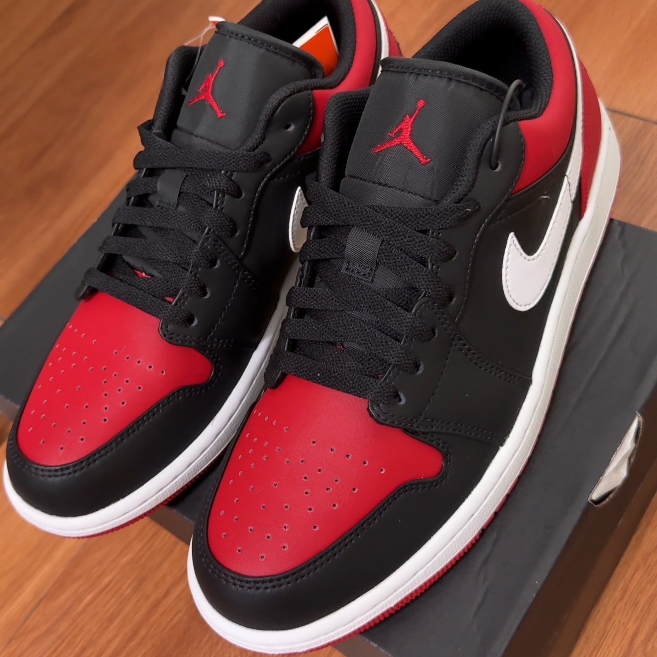 Jordan 1 Low Alternate Bred Toe 착용 스타일