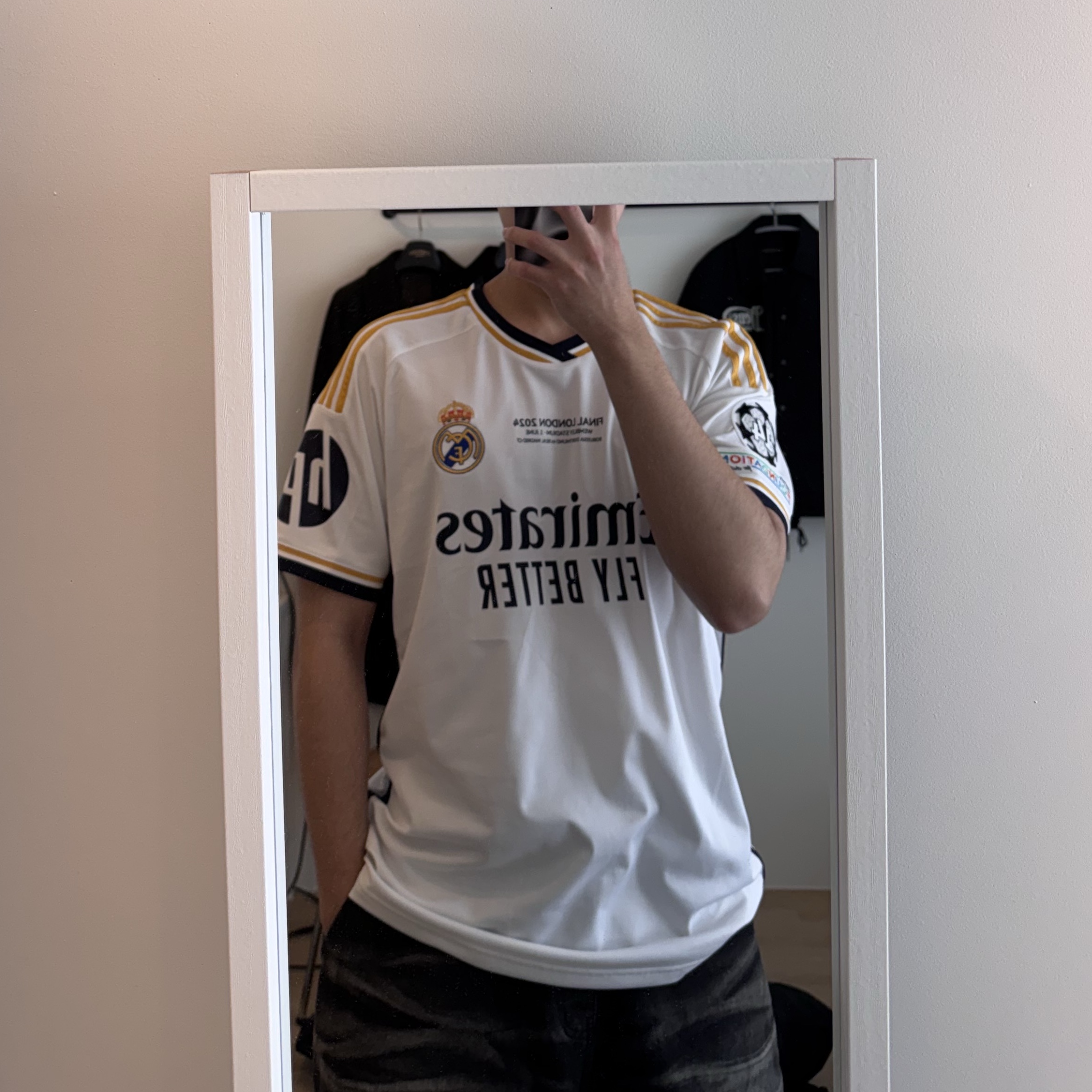 Adidas Real Madrid 2024/25 Home Jersey White - KR Sizing (Non Marking Ver.), Adidas Real Madrid 2023/24 Home Jersey White - KR Sizing (Non Marking Ver.) 착용 스타일 - 4