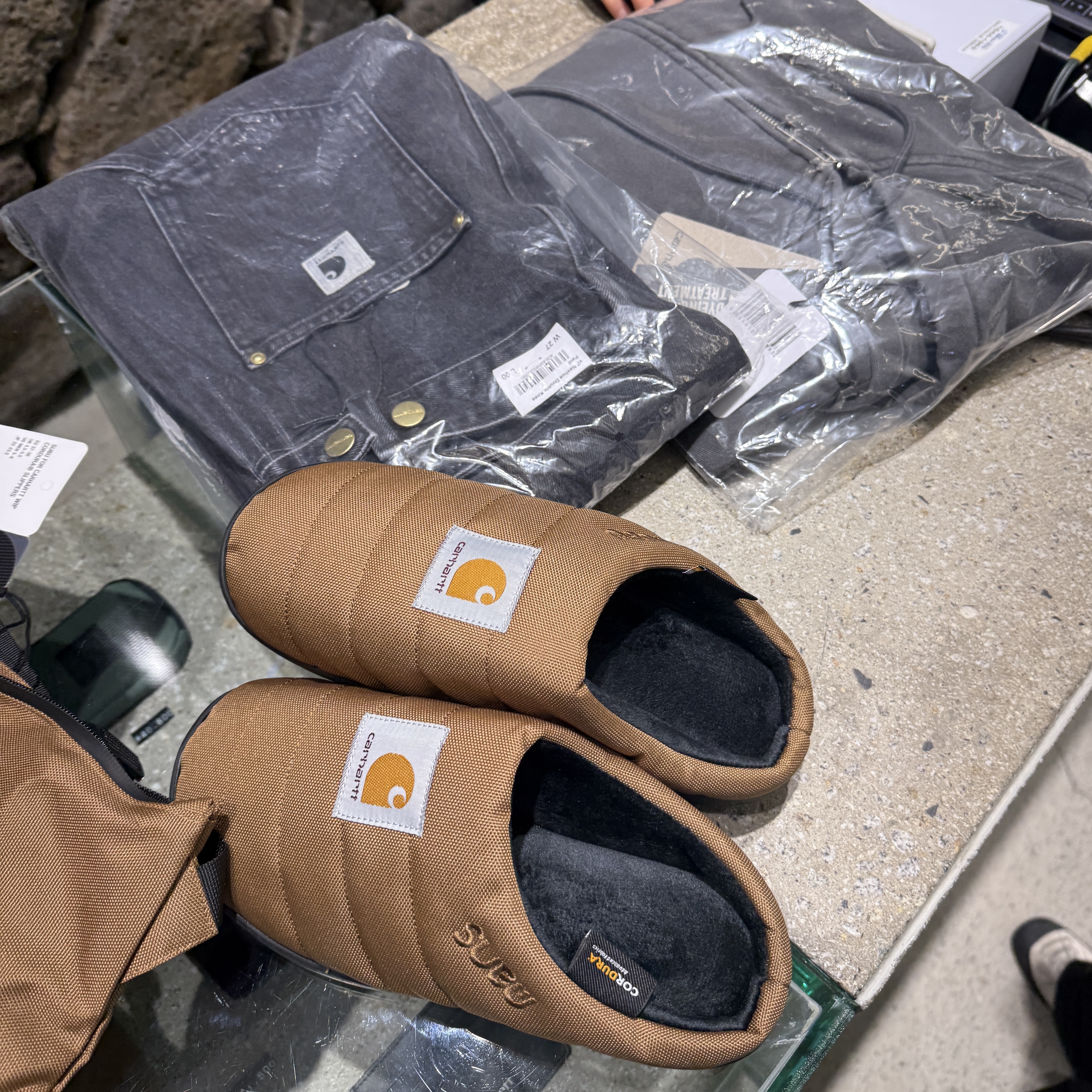 Subu x Carhartt WIP Cordura Sandal Hamilton Brown 착용 스타일 - 3