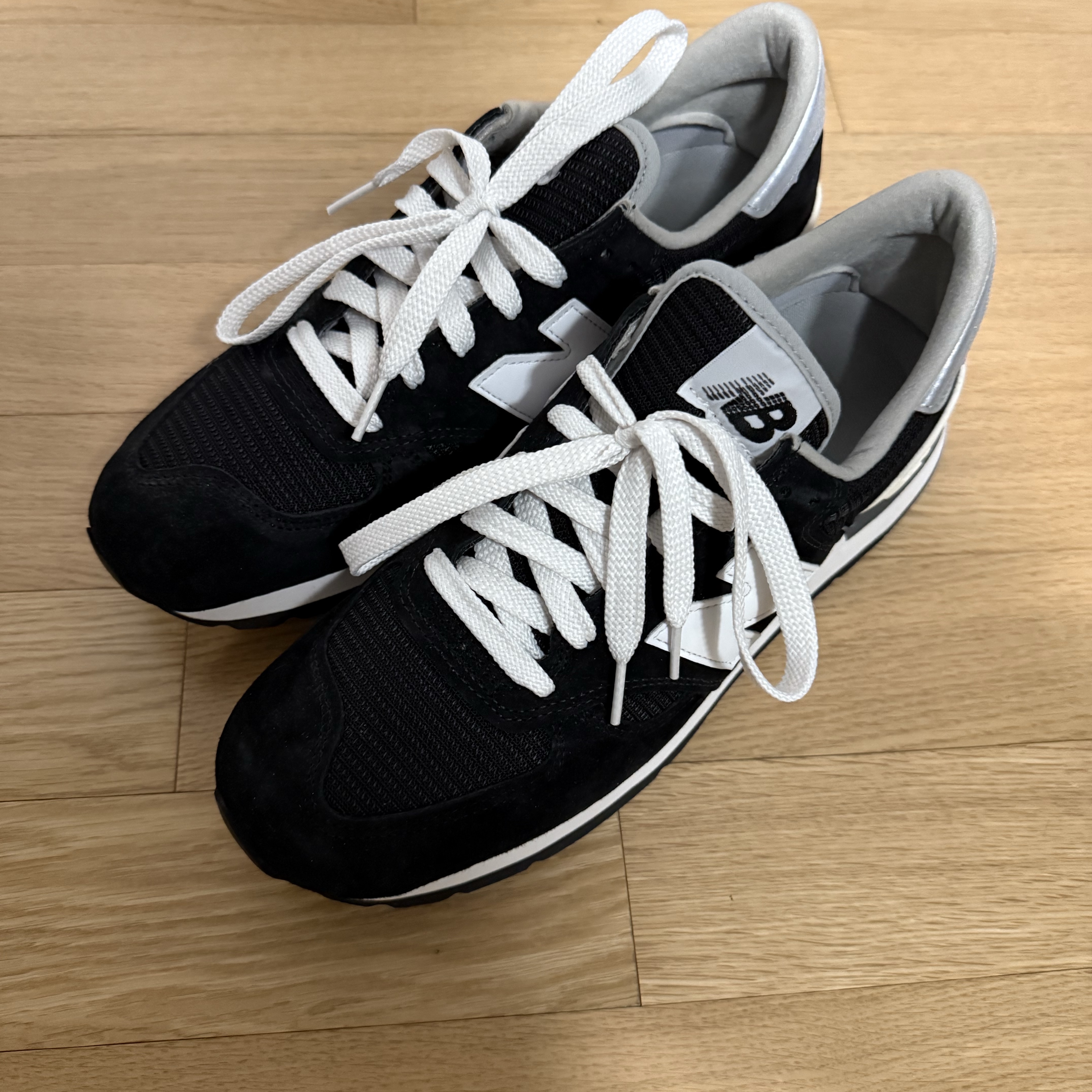 New Balance 990v1 Made in USA Black 착용 스타일