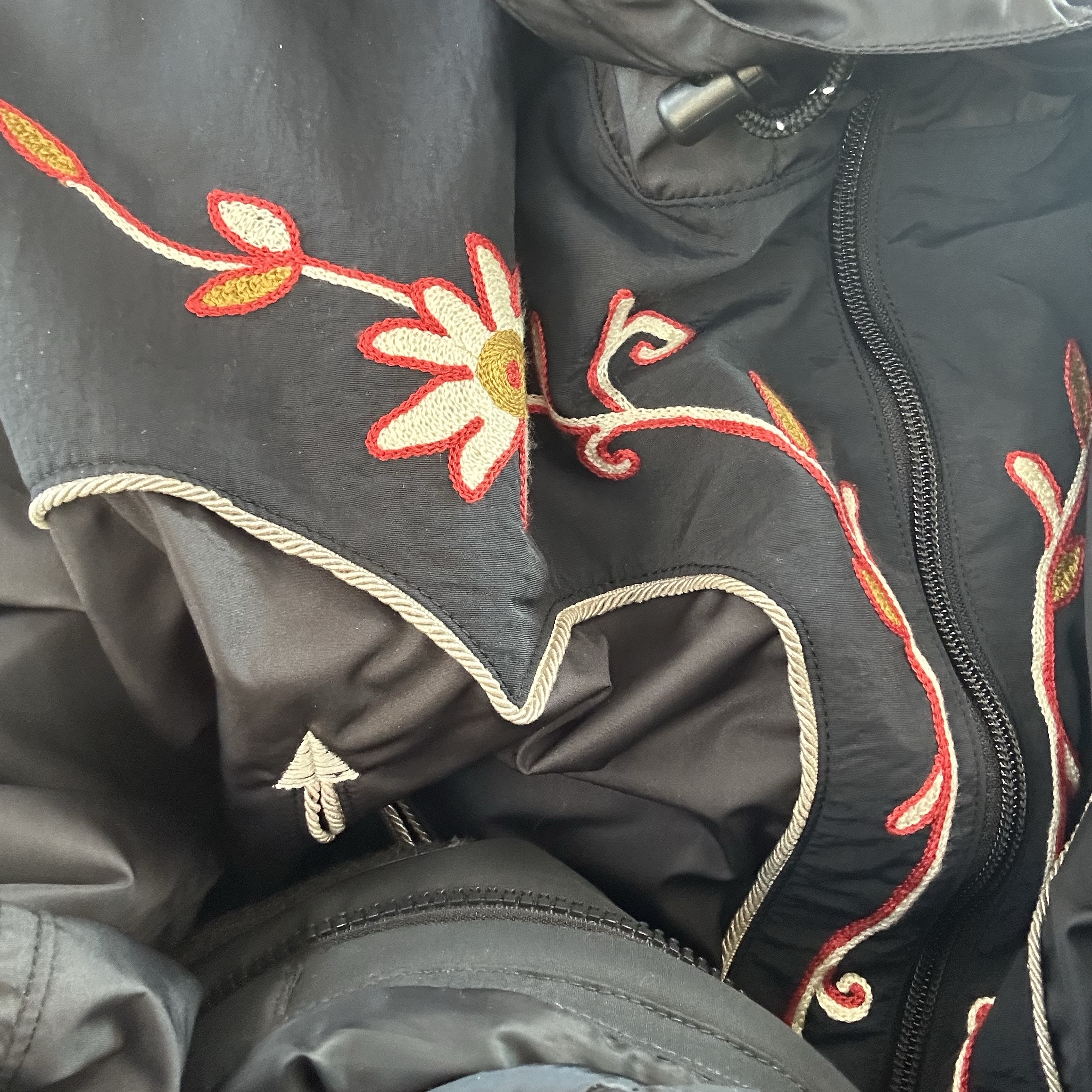 Kapital Poly Taffeta Tennessee Cornflower Parka Black 착용 스타일 - 1