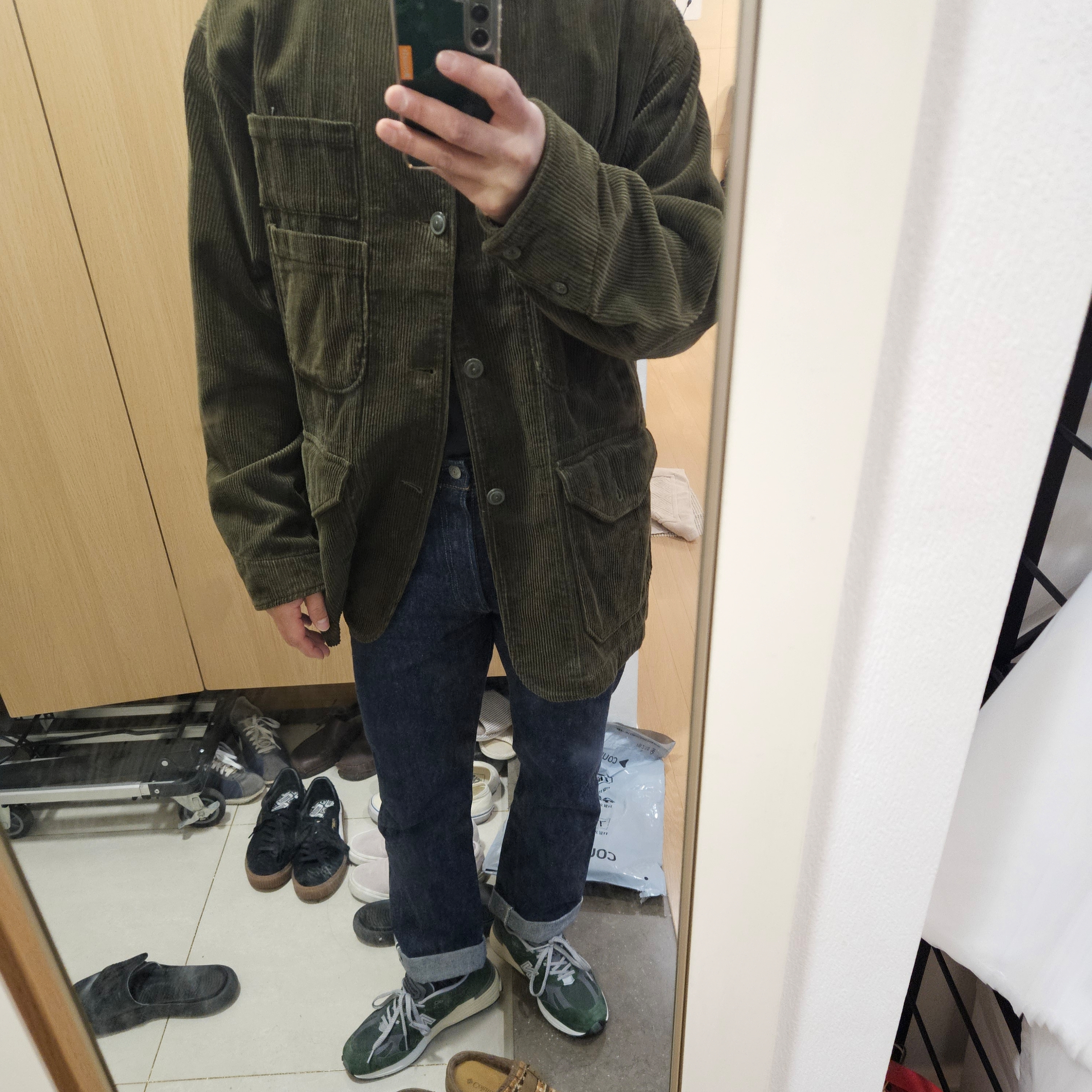 New Balance 991v2 Made in UK Kombu Green 착용 스타일