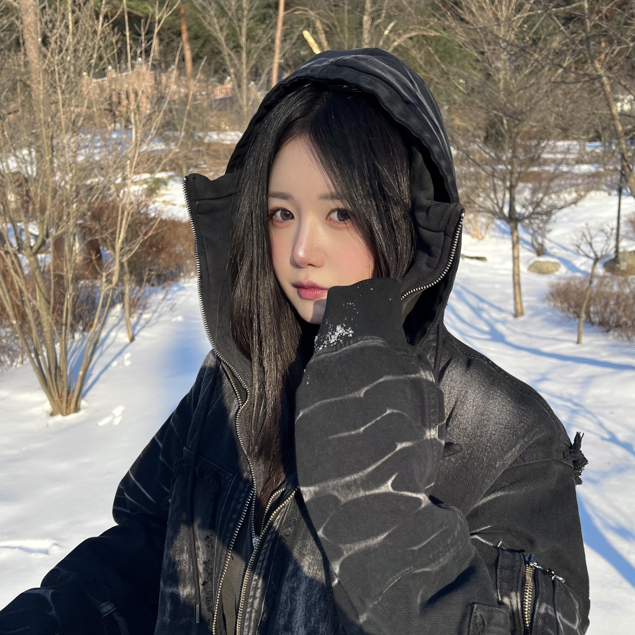 Entire Studios Women Cropped Full Zip Washed Black - 24FW, Surgery Cargo Double Jeans Black Denim 착용 스타일 - 1