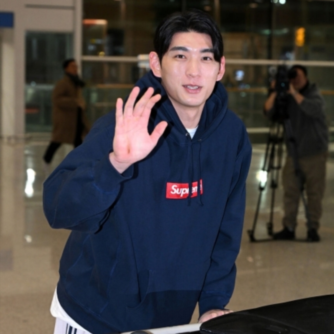Supreme Box Logo Hooded Sweatshirt Navy - 24FW 착용 스타일