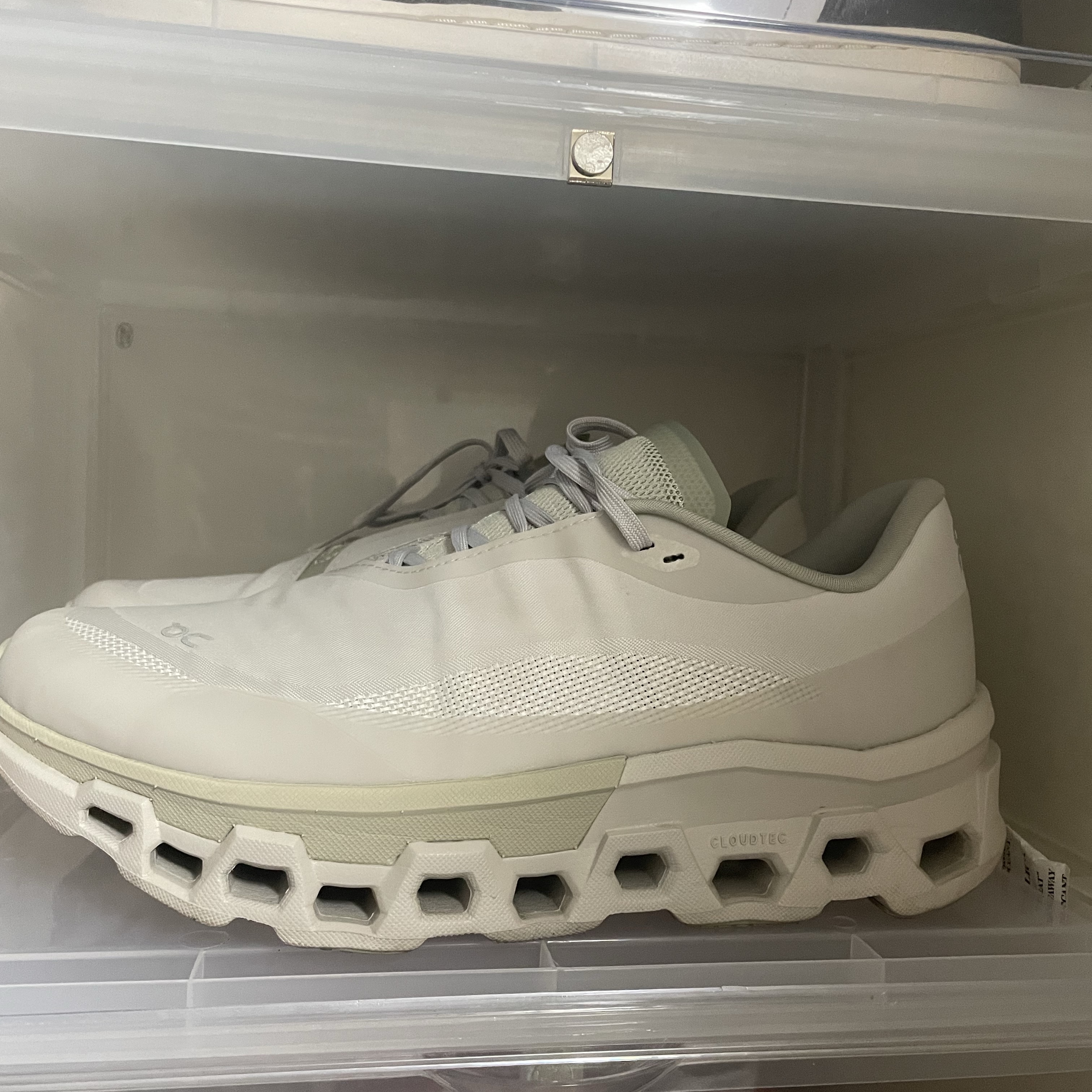 On Running x Post Archive Faction (Paf) Cloudmonster 2 Moondust Chalk 착용 스타일
