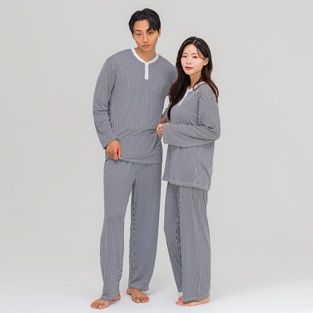 [3% 적립] 에이원 유니섹스 피치 기모 클래식 라인 라운드 잠옷 세트 블랙([3% 적립] Aone Unisex Peach Fleece Classic Line Round Pajama Set Black) - 2