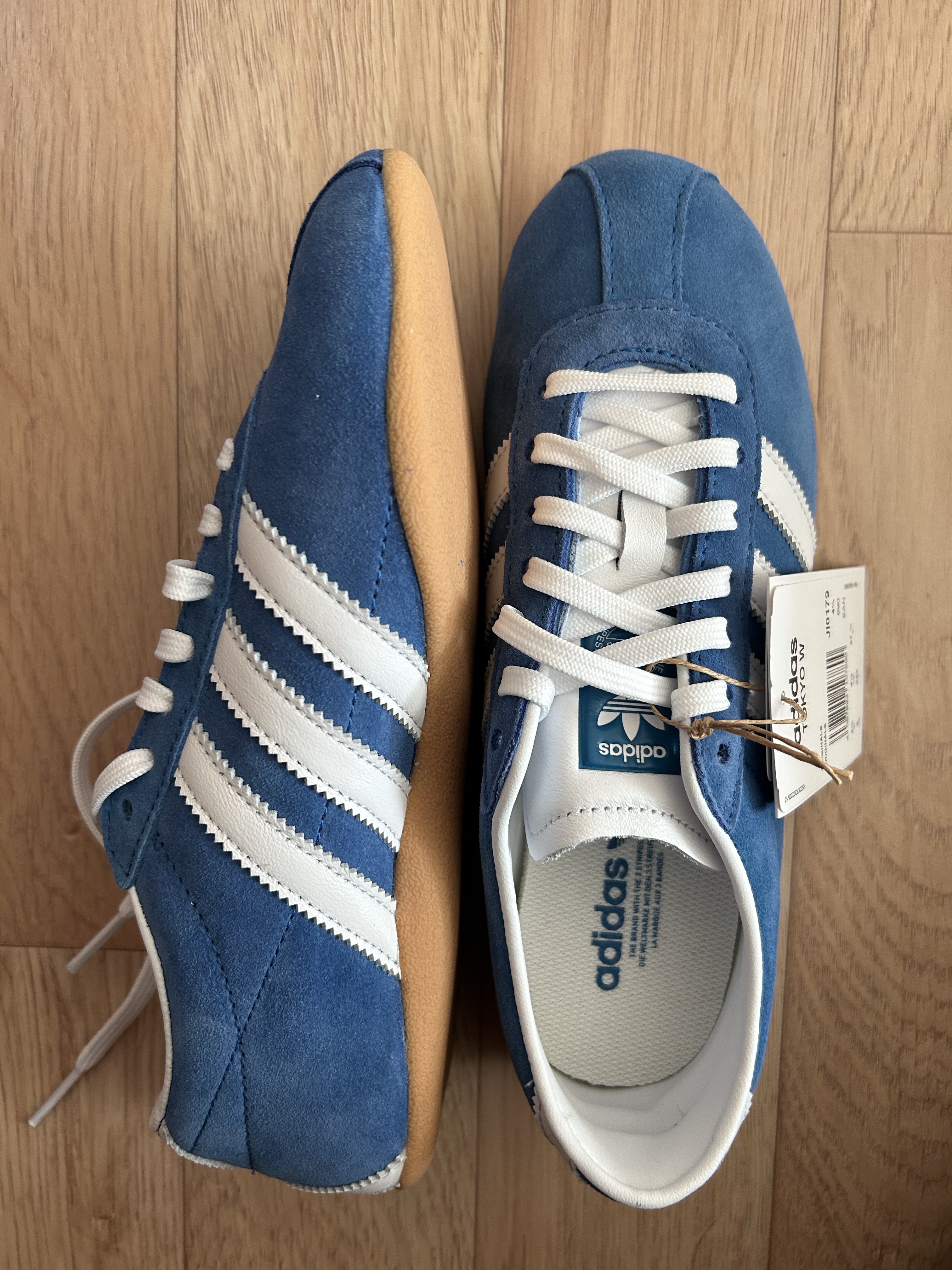 (W) Adidas Tokyo Blue Bird Cloud White 착용 스타일