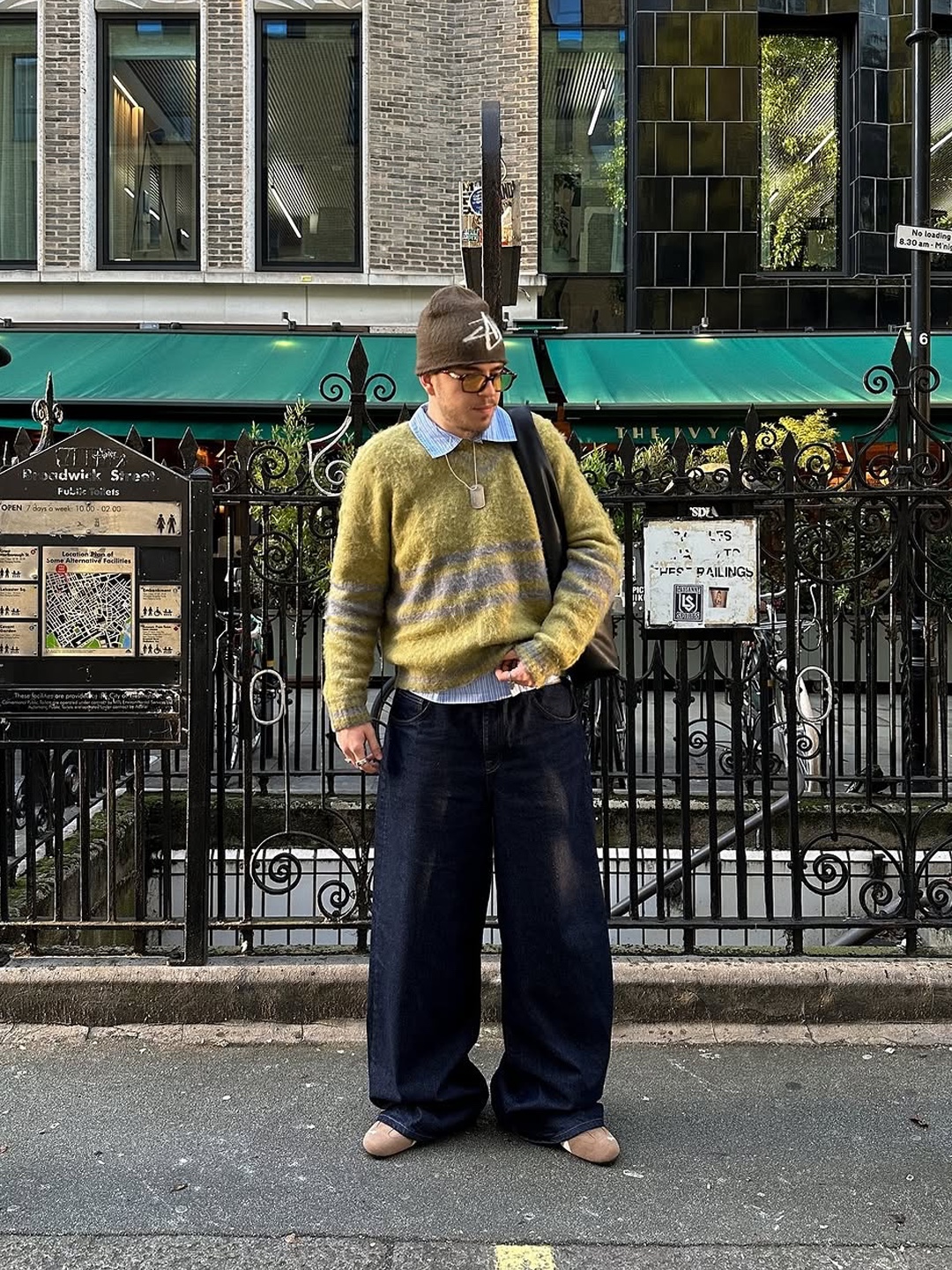 Millo Archive Multi Stripe Mohair Knit Navy, Supreme Waffle Small Box Sweater Melange Black Stripe - 24FW 착용 스타일 - 3