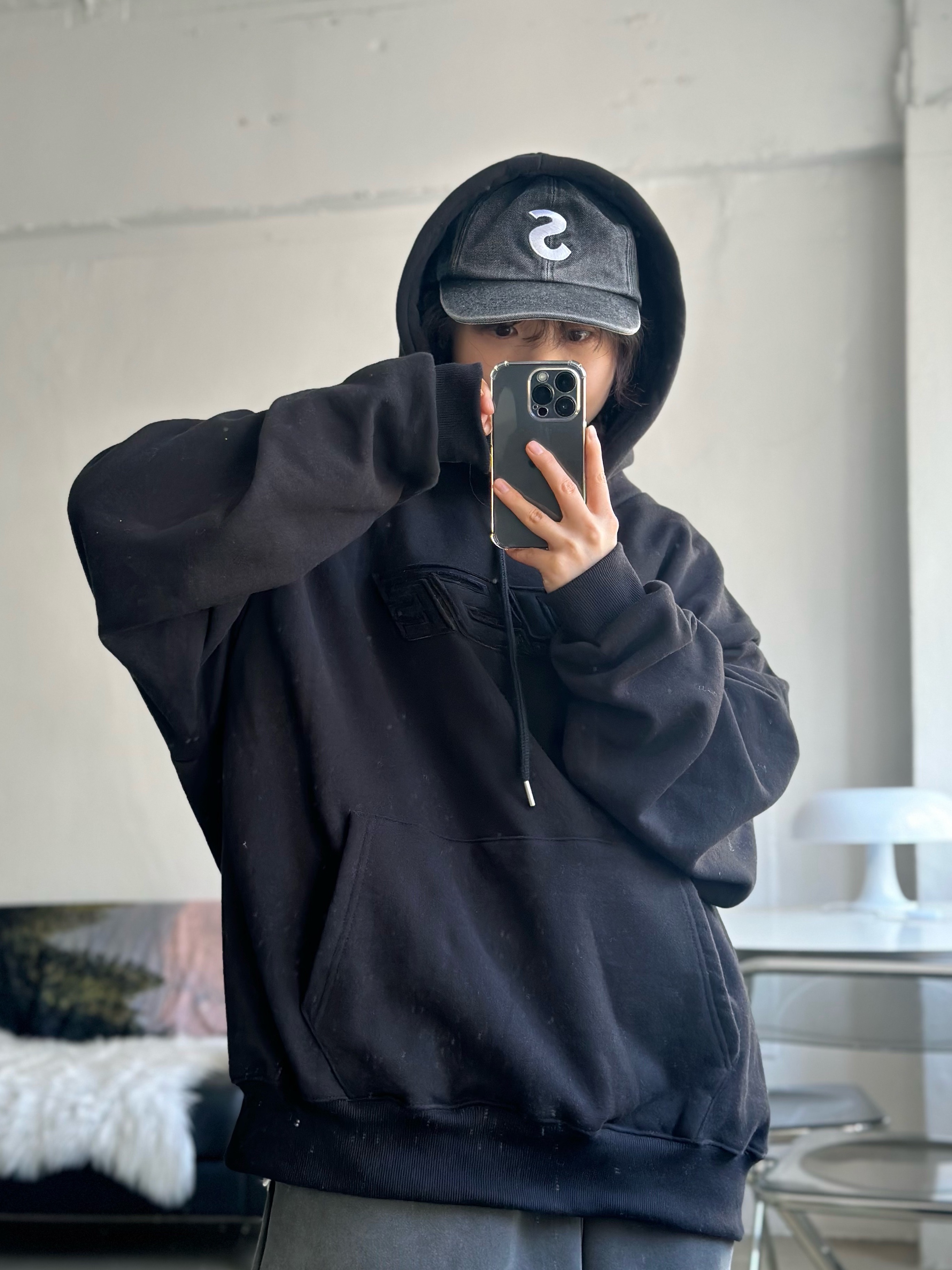 Supreme Pigment Canvas S Logo 6-Panel Black - 23SS 착용 스타일 - 2
