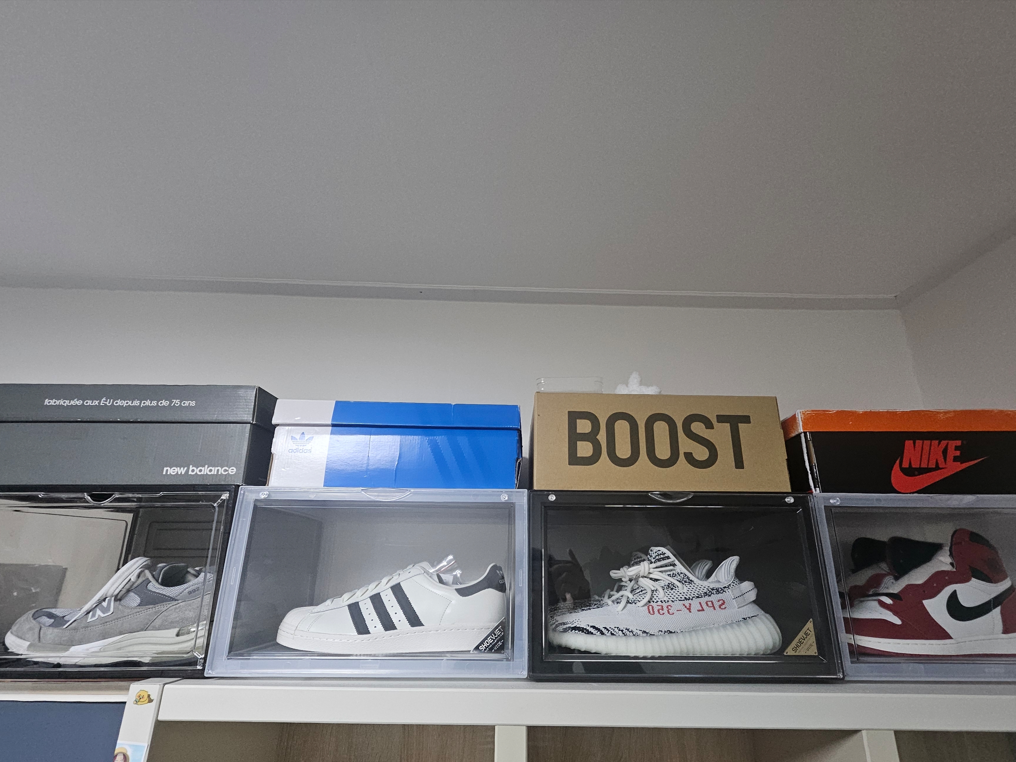 New Balance 992 Made in USA Grey - D Standard, Adidas Yeezy Boost 350 V2 Zebra 2022/2023 착용 스타일