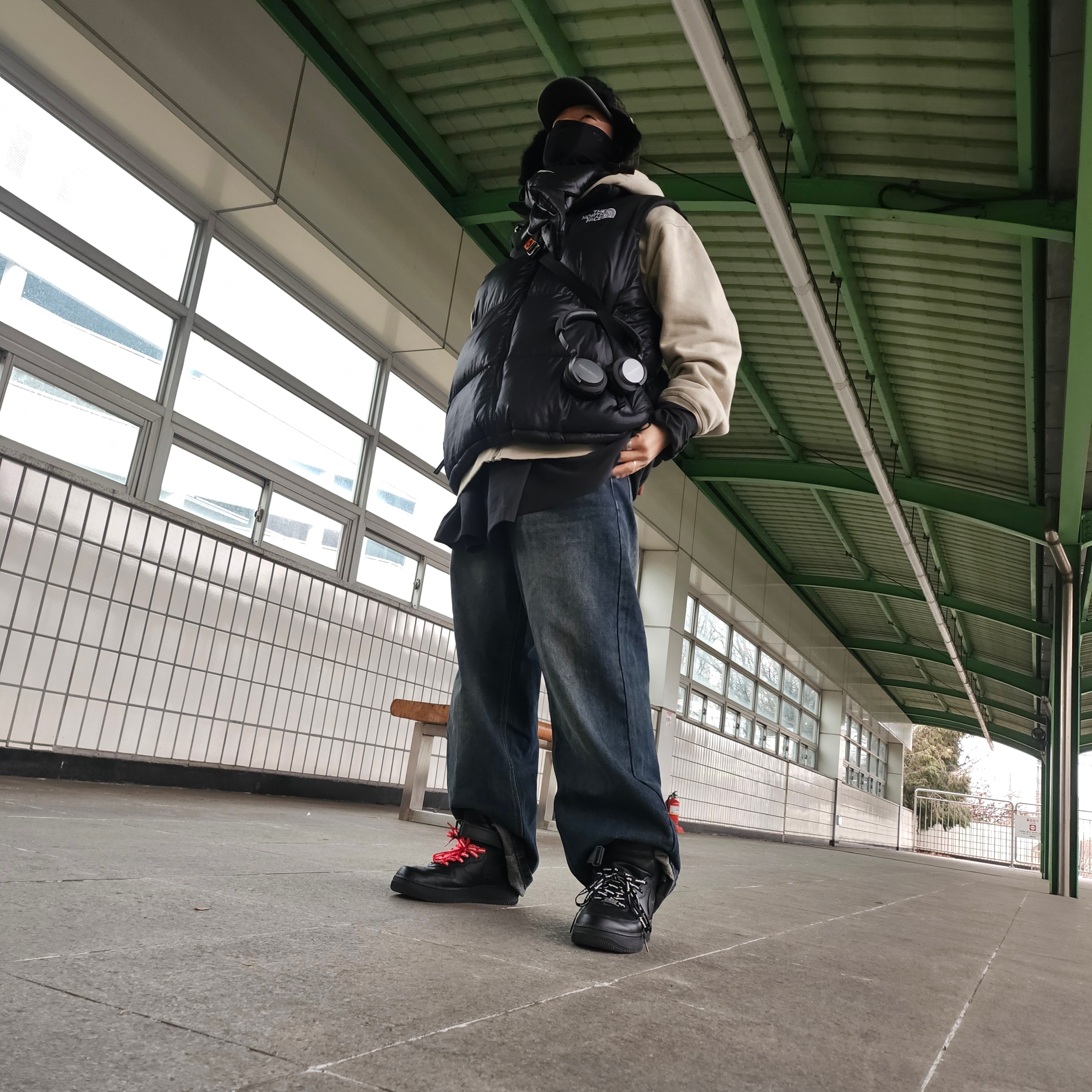 Stussy SS Link Studded Belt Black, HRTM x NAROO V101 Half Balaclava Black 착용 스타일 - 4