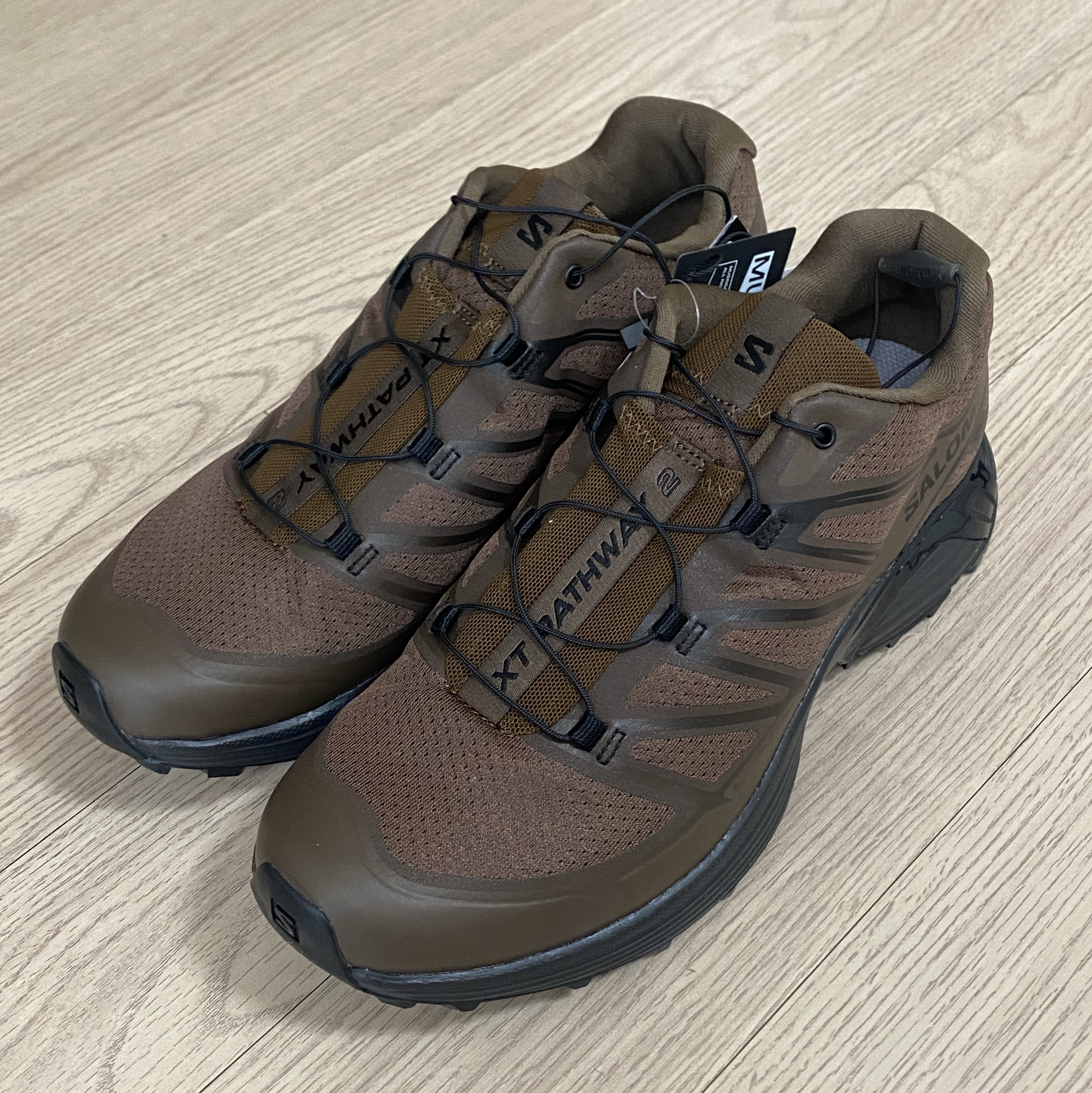 Salomon XT-Pathway 2 Dark Earth Black 착용 스타일
