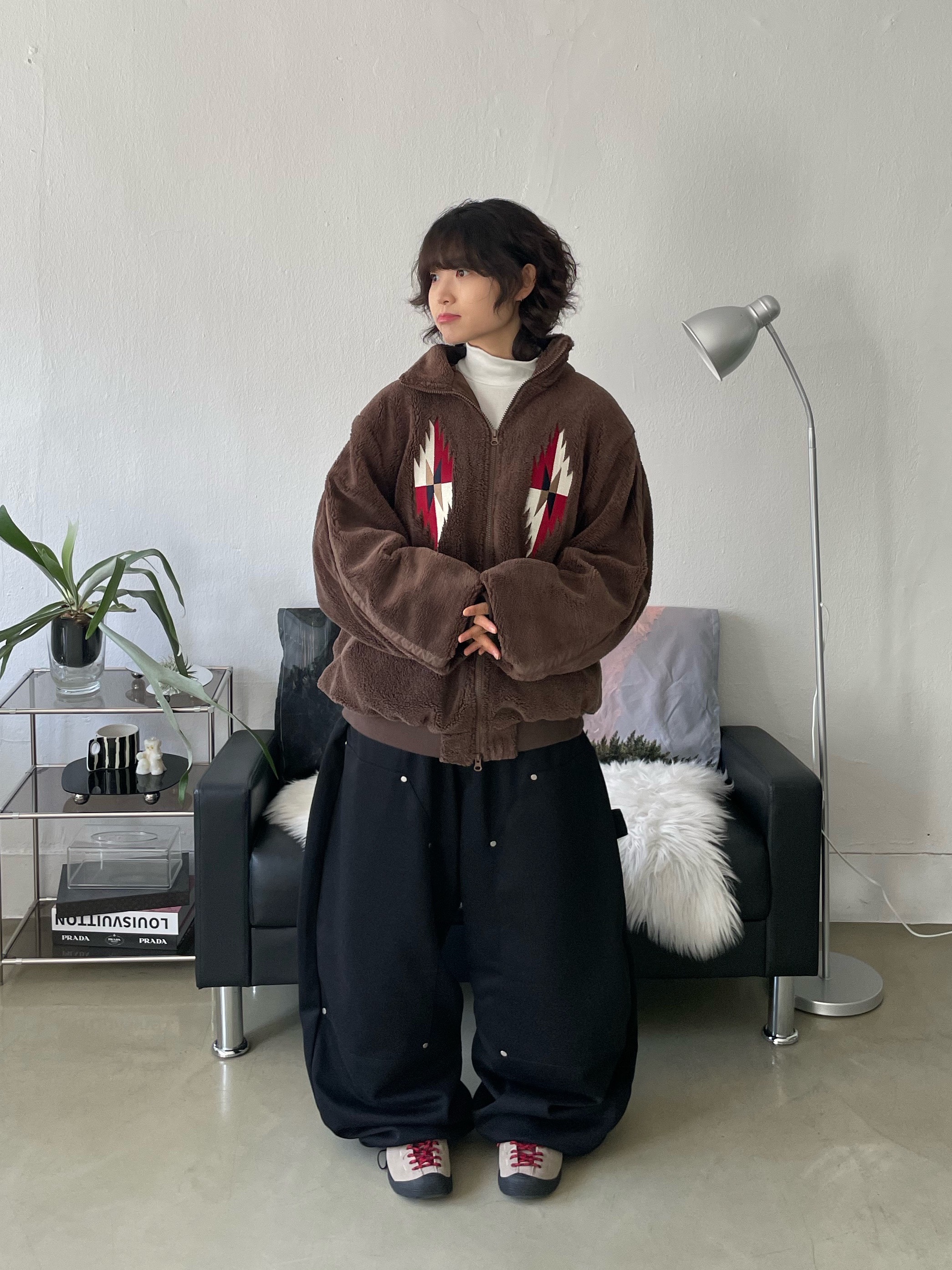(W) Keen Jasper Suede Sneakers Silver Mink 착용 스타일 - 2