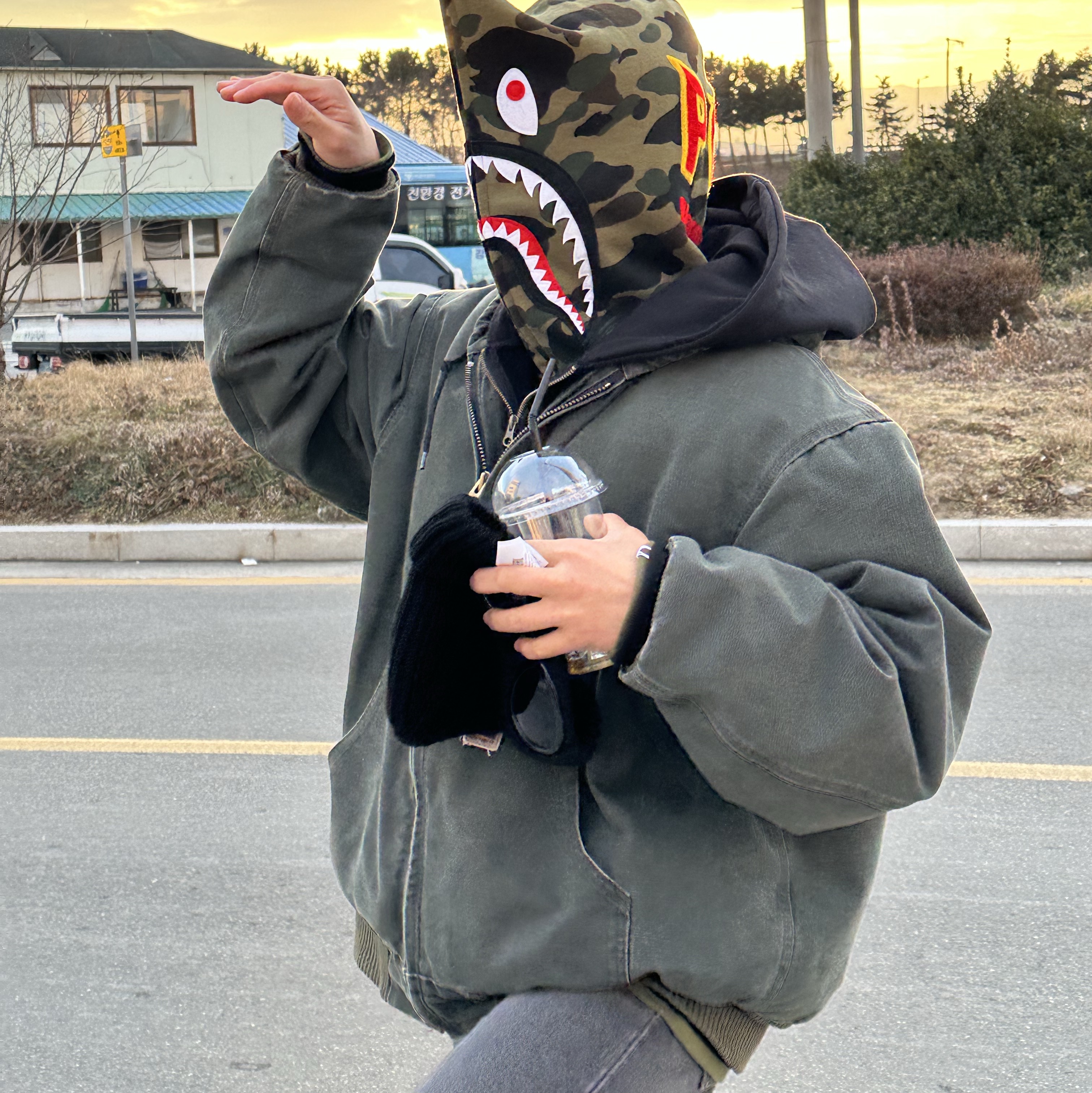 BAPE PONR 1st Camo 2nd Shark Full Zip Hoodie Green, Nike Air Force 1 '07 WB Flax 착용 스타일 - 5