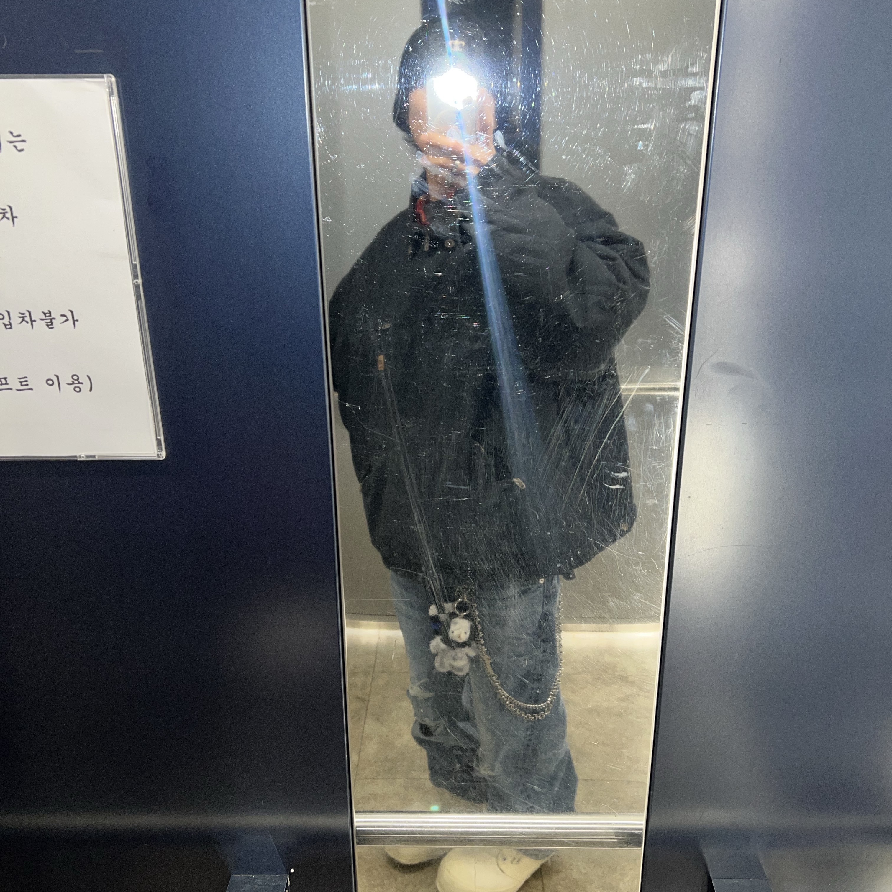 ALEXII Bandana Bear, Chrome Hearts Fleur Leather Patch Cashmere Beanie Black 착용 스타일