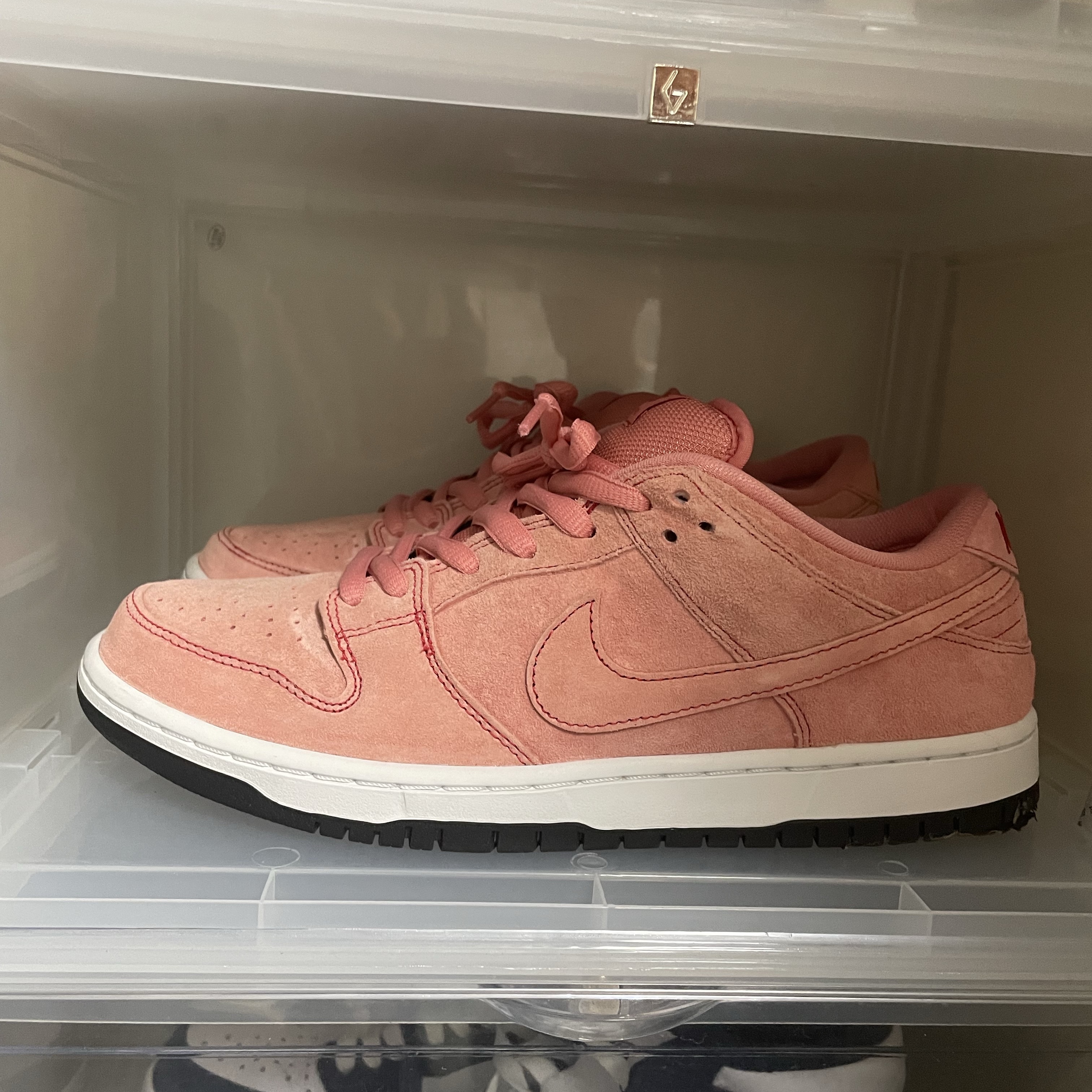 Nike SB Dunk Low Pro Pink Pig 착용 스타일