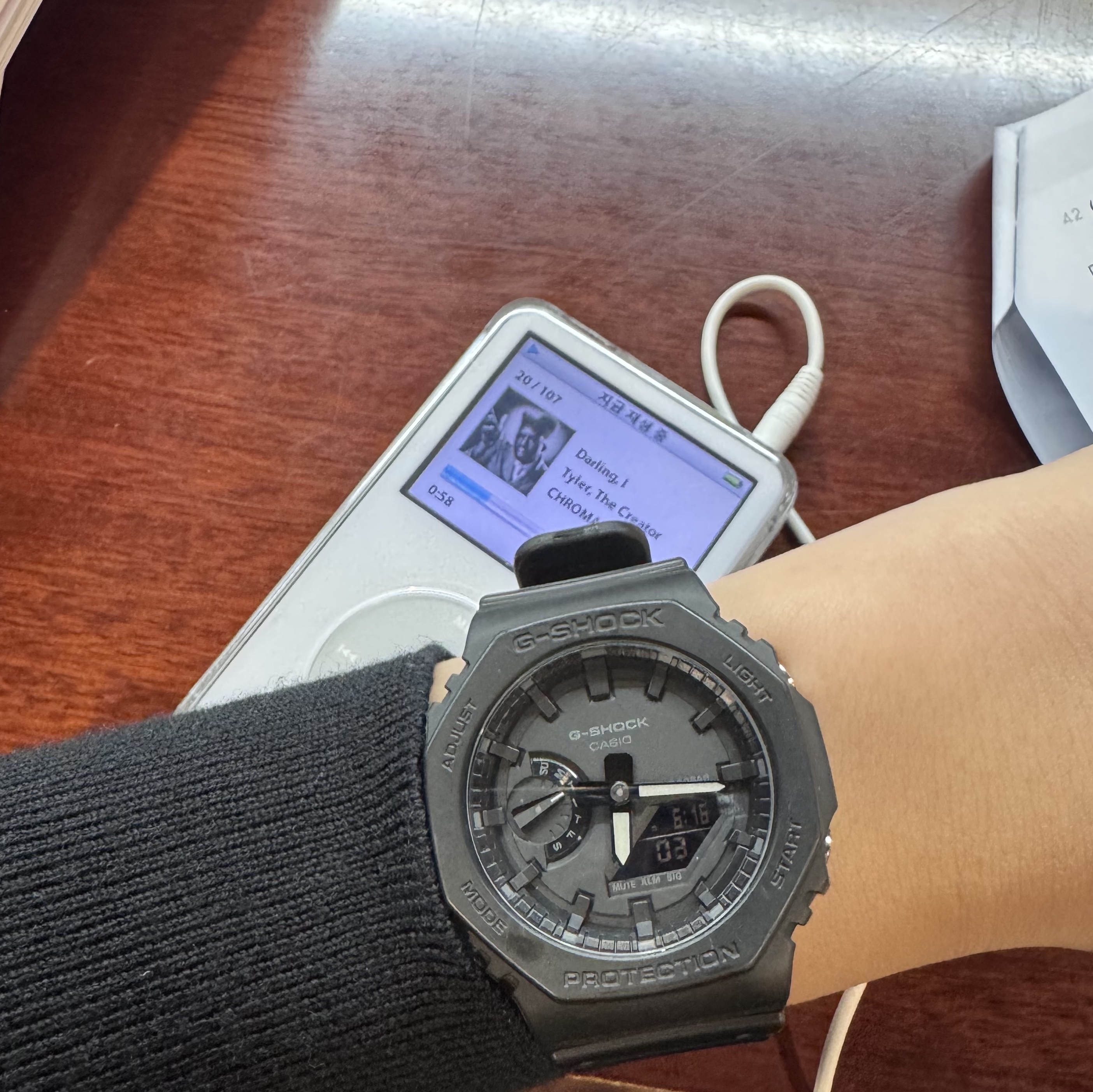 Casio G-Shock GA-2100-1A1 착용 스타일