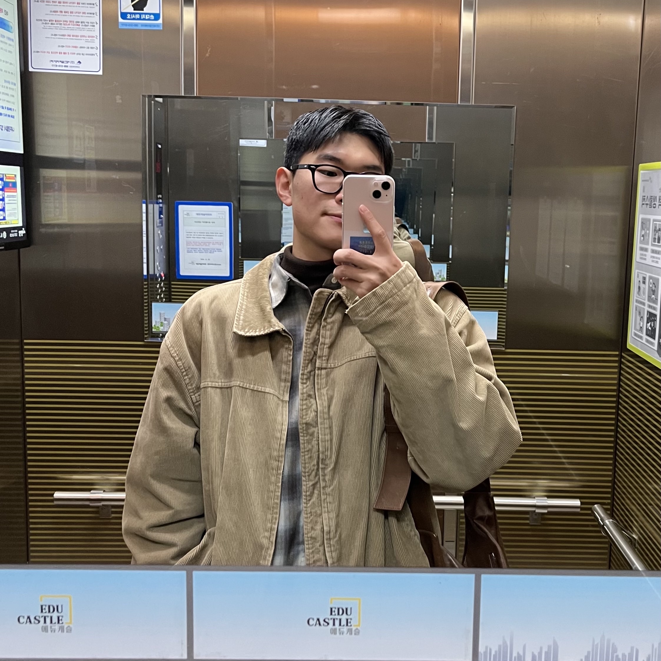 Apple AirPods Max Lightning Silver (Korean Ver.) 착용 스타일 - 2