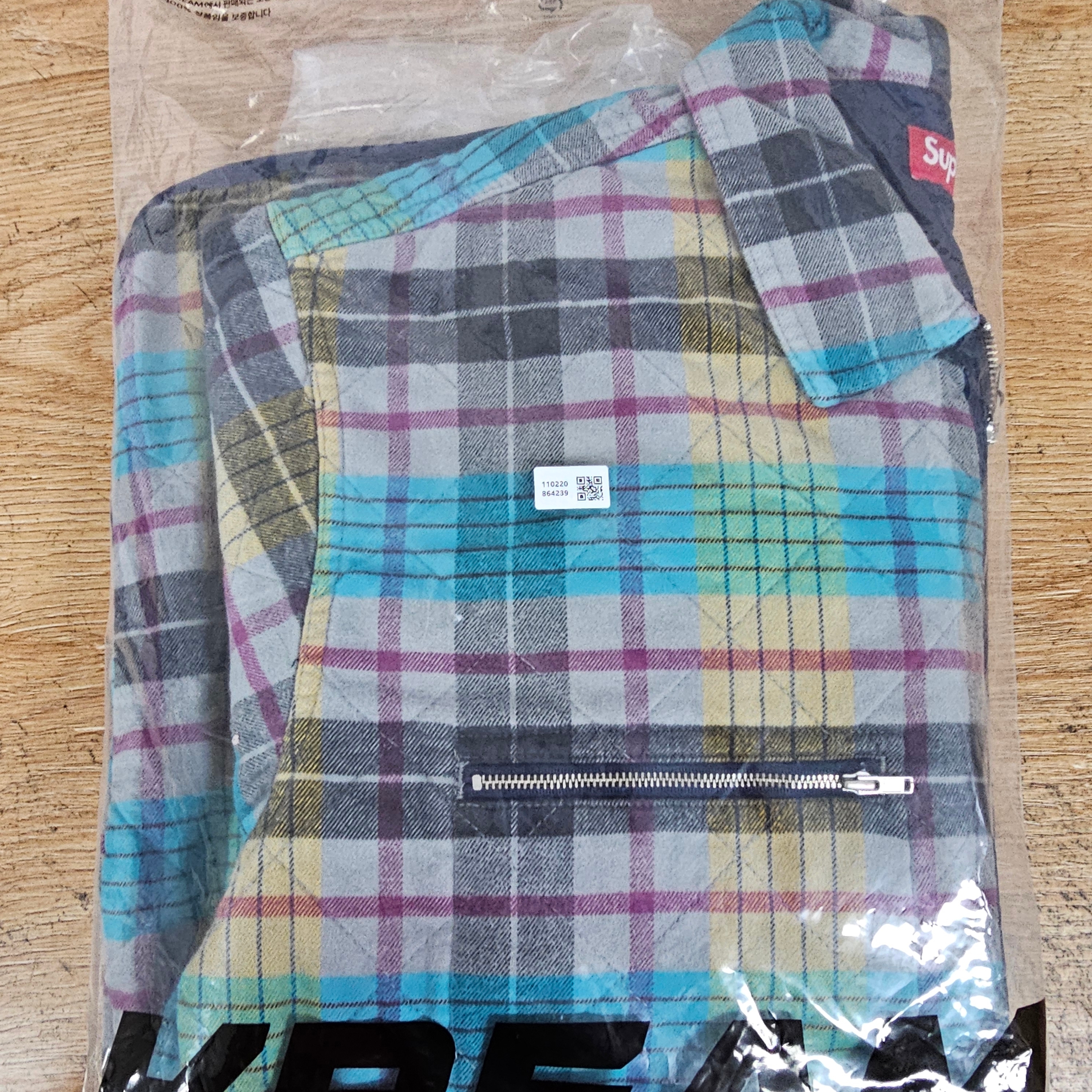 Supreme Quilted Flannel Zip Up Shirt Multicolor - 24FW 착용 스타일