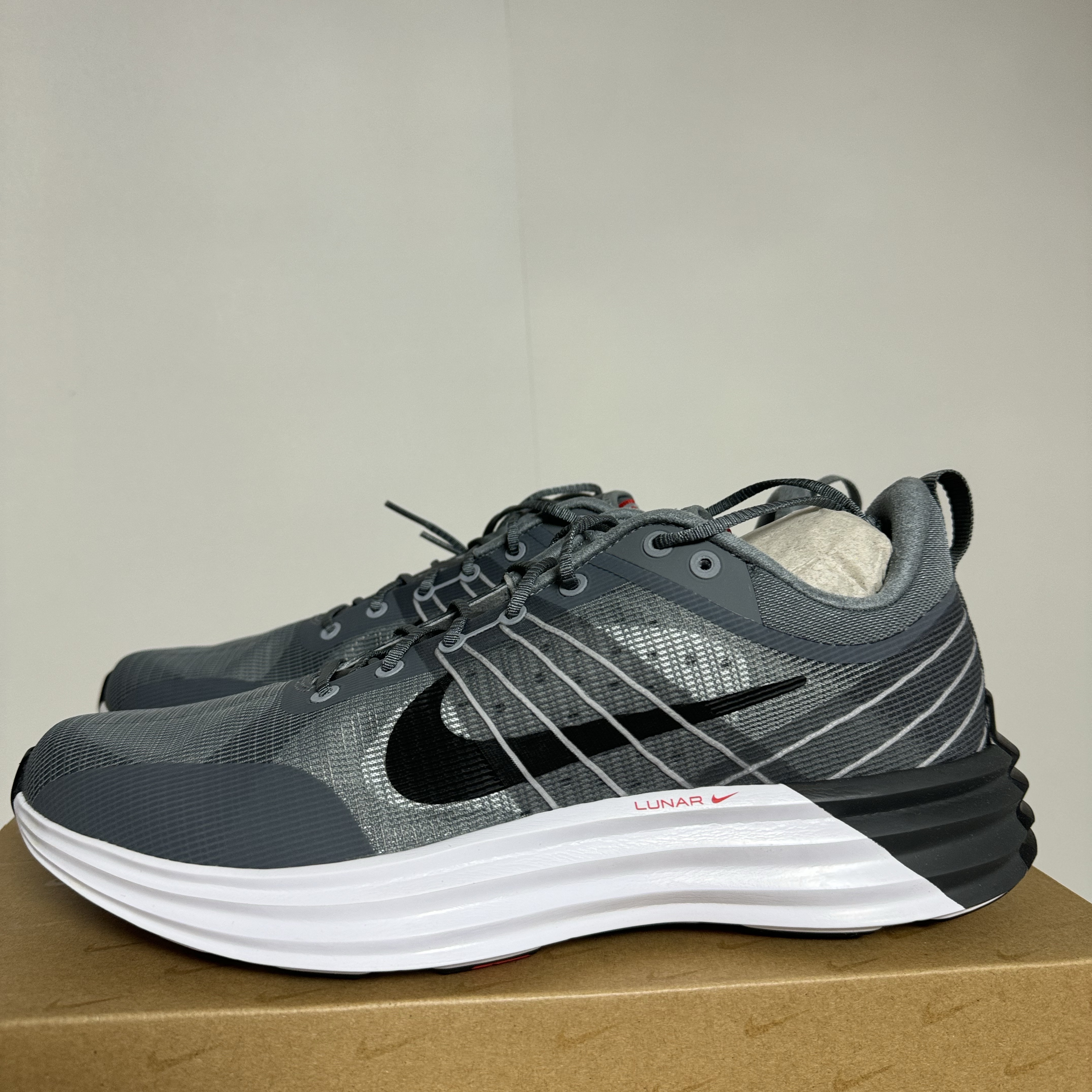 Nike Lunar Roam Cool Grey Wolf Grey 착용 스타일