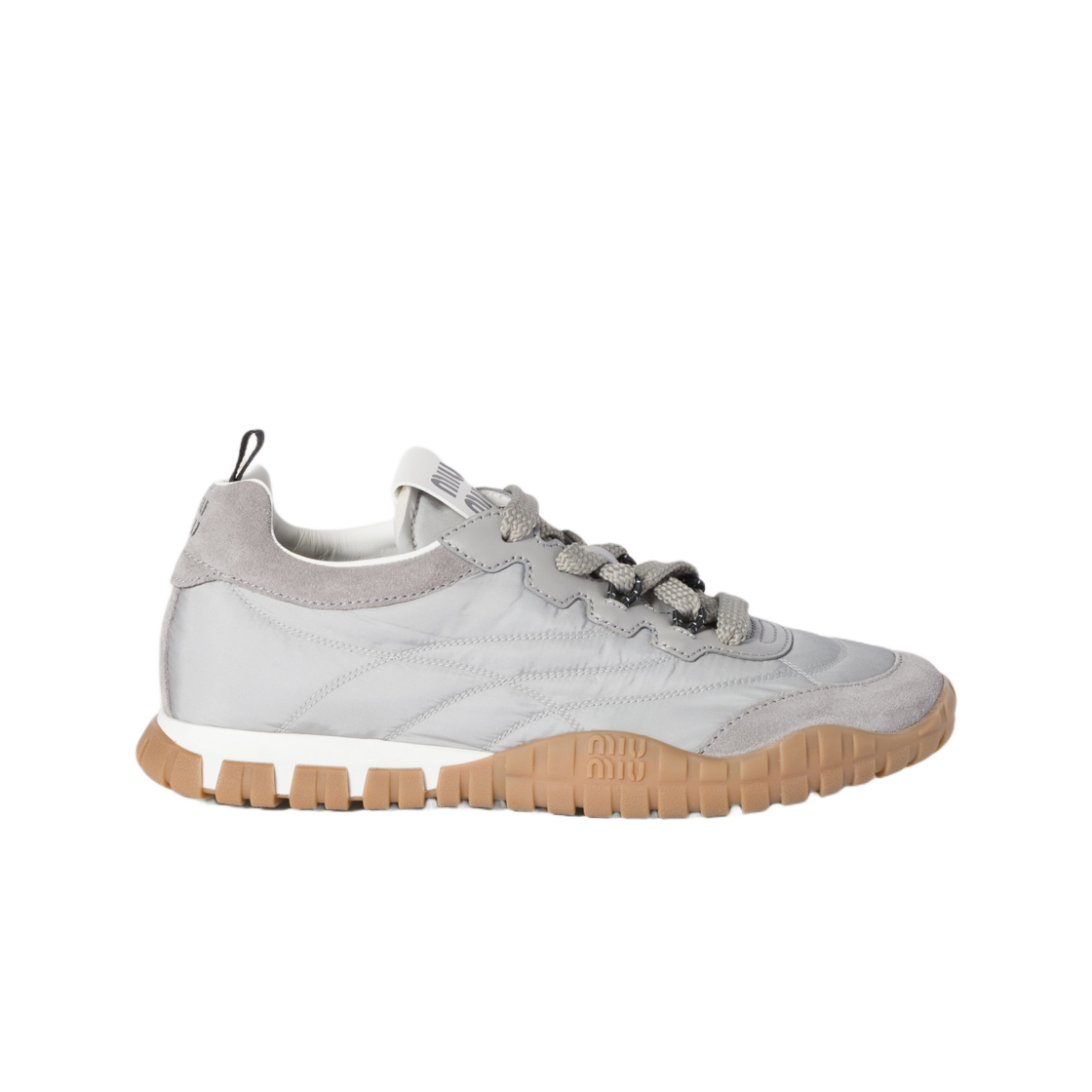 (W) 미우 미우 타이어 테크니컬 패브릭 앤 스웨이드 스니커즈 클라우디 그레이((W) Miu Miu Tyre Technical Fabric and Suede Sneakers Cloudy Gray) - 1