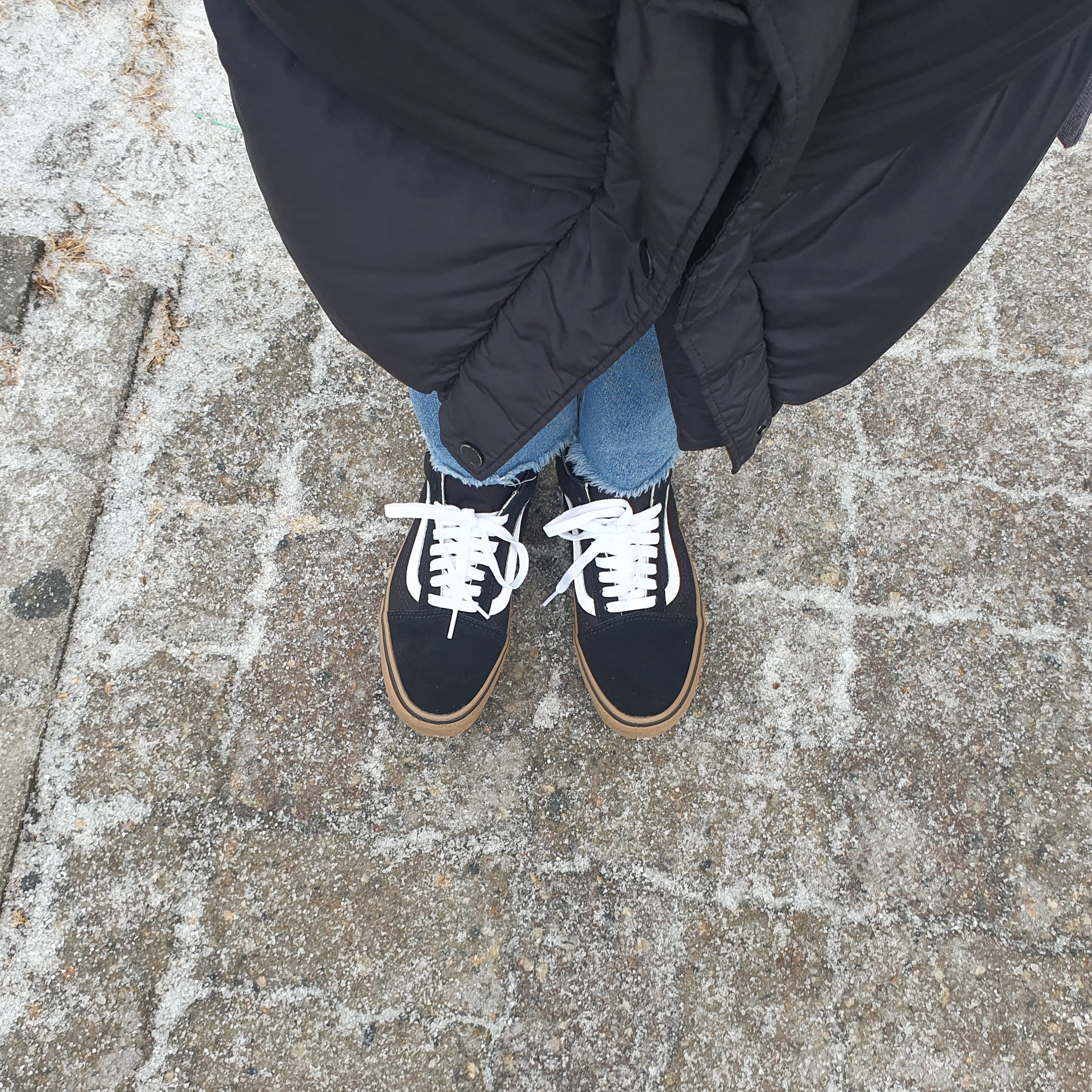 Vans Old Skool Black Gum 착용 스타일