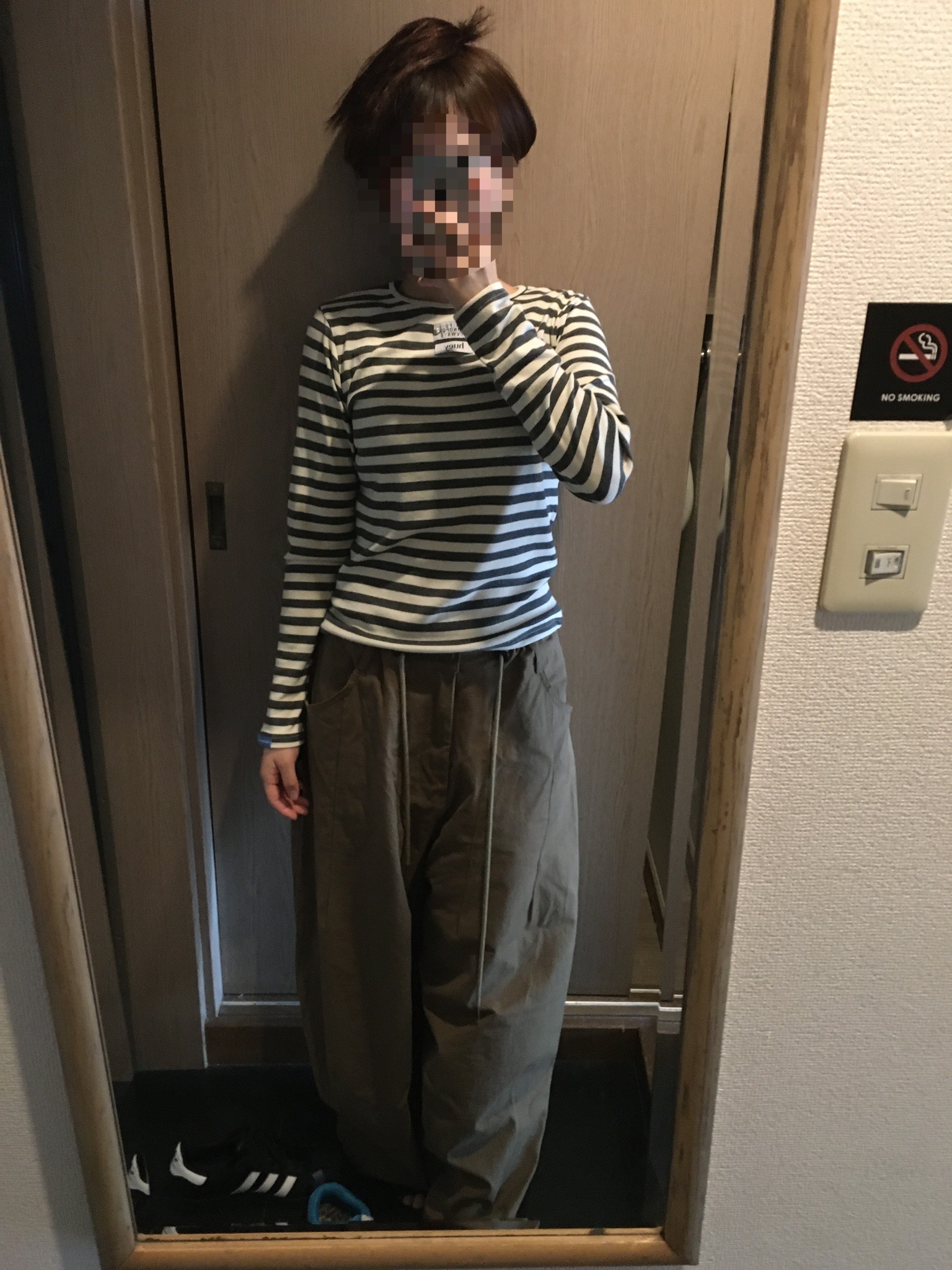 [KREAM 단독] Safarispot Women 1/2 Basic Safari Hoodie White 착용 스타일 - 1