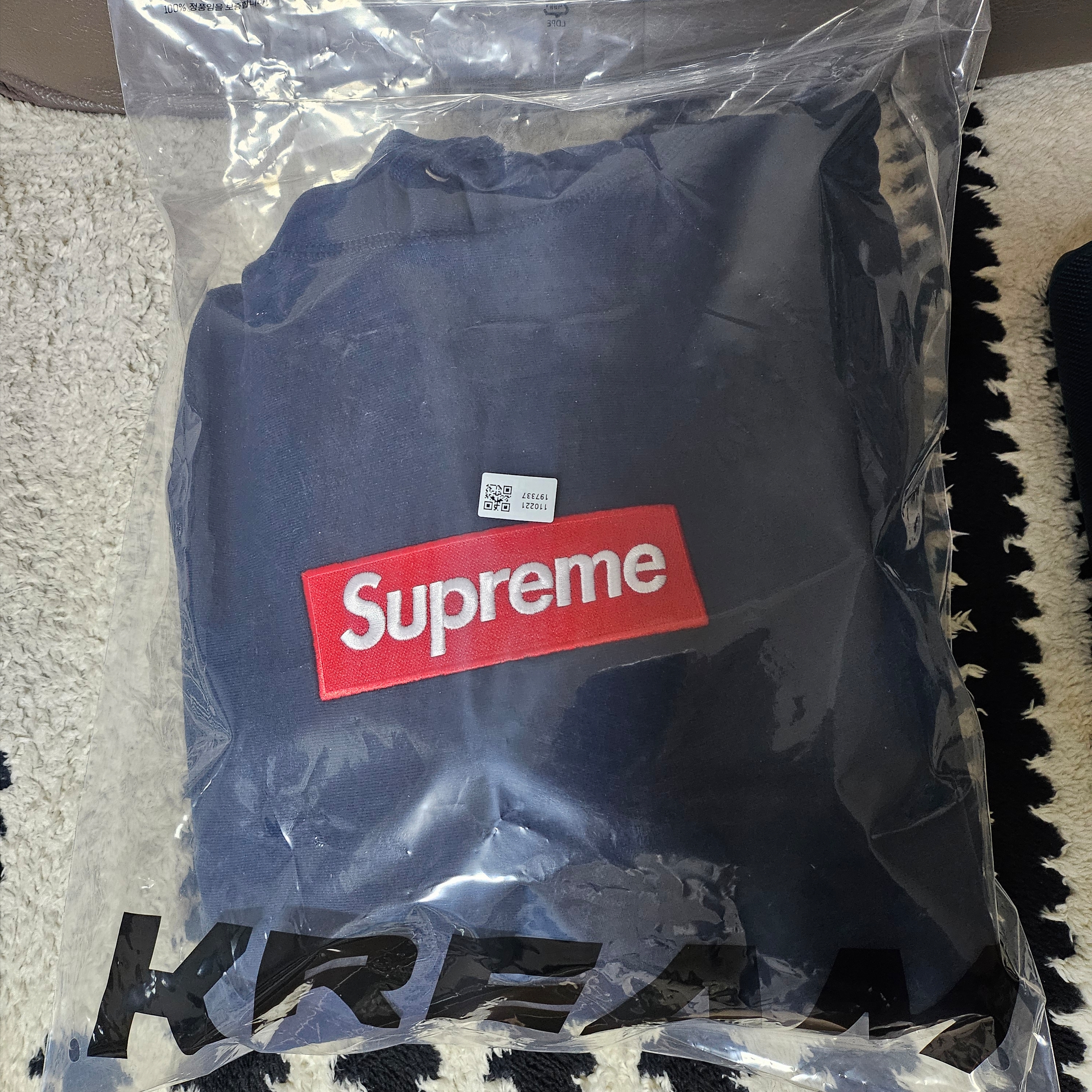 Supreme Box Logo Hooded Sweatshirt Navy - 24FW 착용 스타일