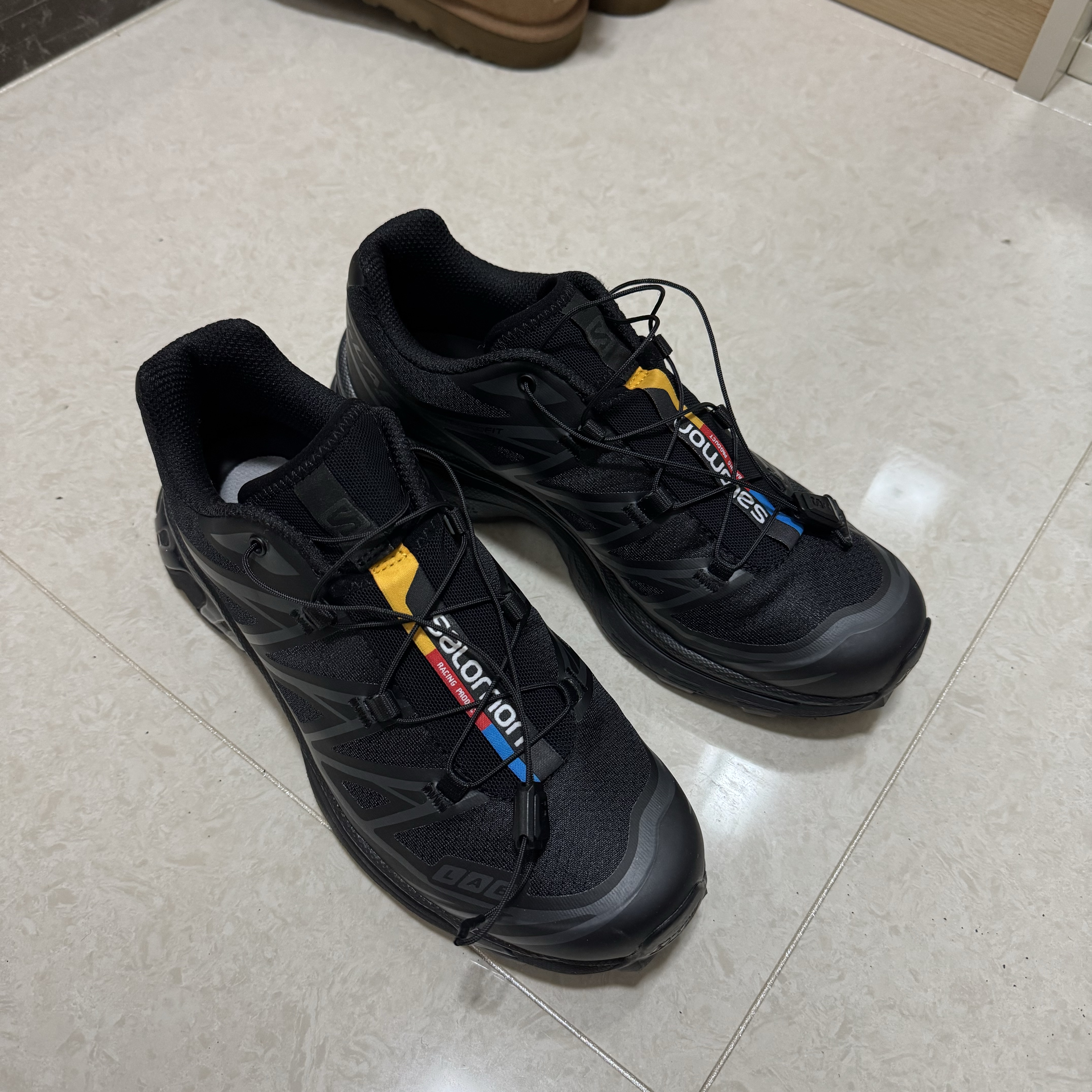 Salomon XT-6 ADV Black 착용 스타일
