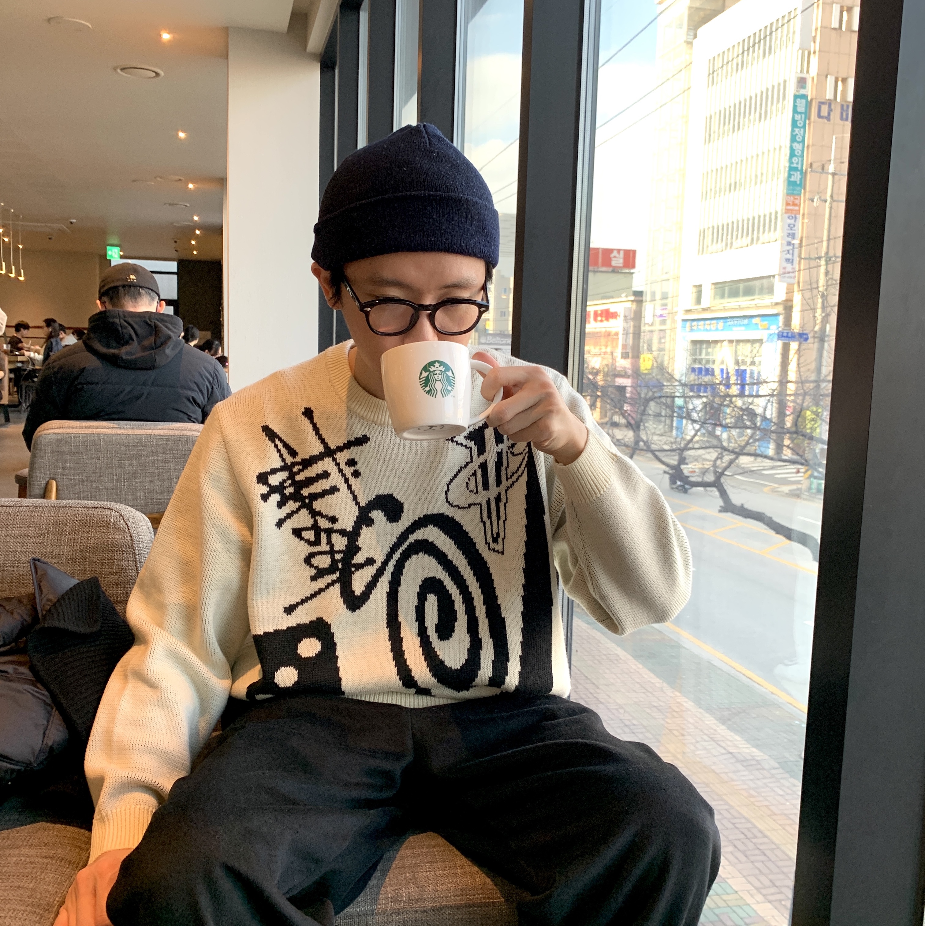 Nike x Stussy NRG LS Knit Sweater Fossil (DR2893-238) 착용 스타일