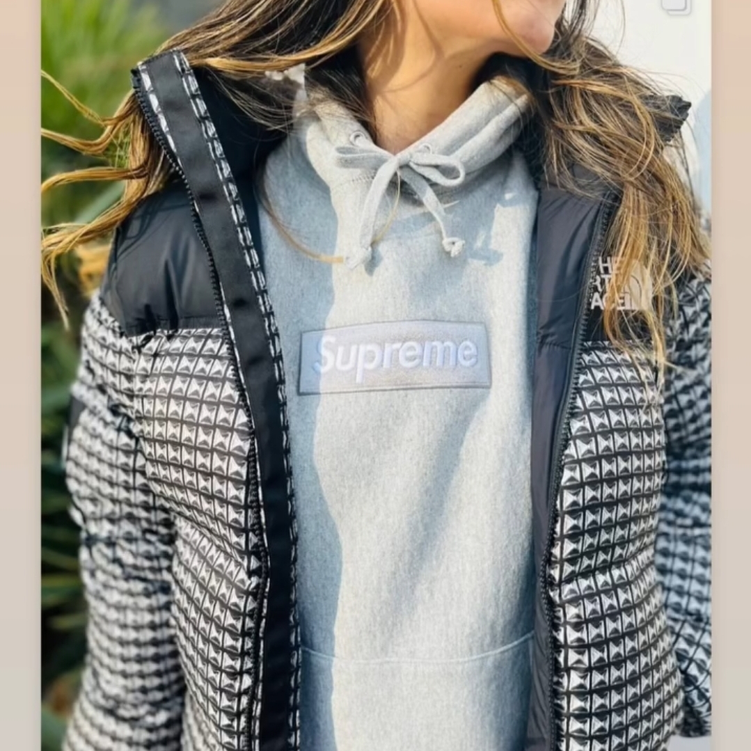 Supreme Box Logo Hooded Sweatshirt Heather Grey - 24FW 착용 스타일 - 7