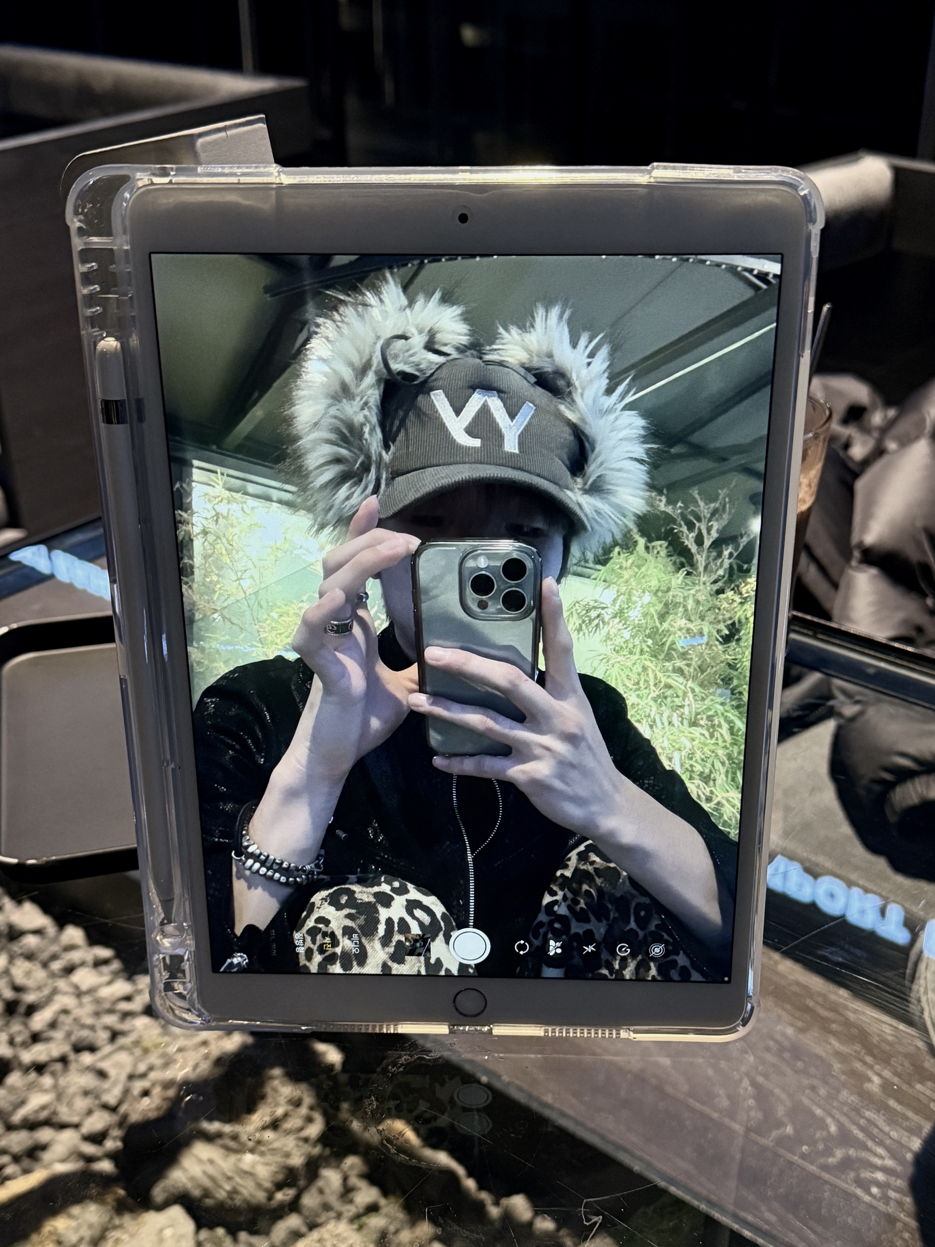 Open Yy Faux Fur Corduroy Earflap Cap Khaki 착용 스타일 - 3