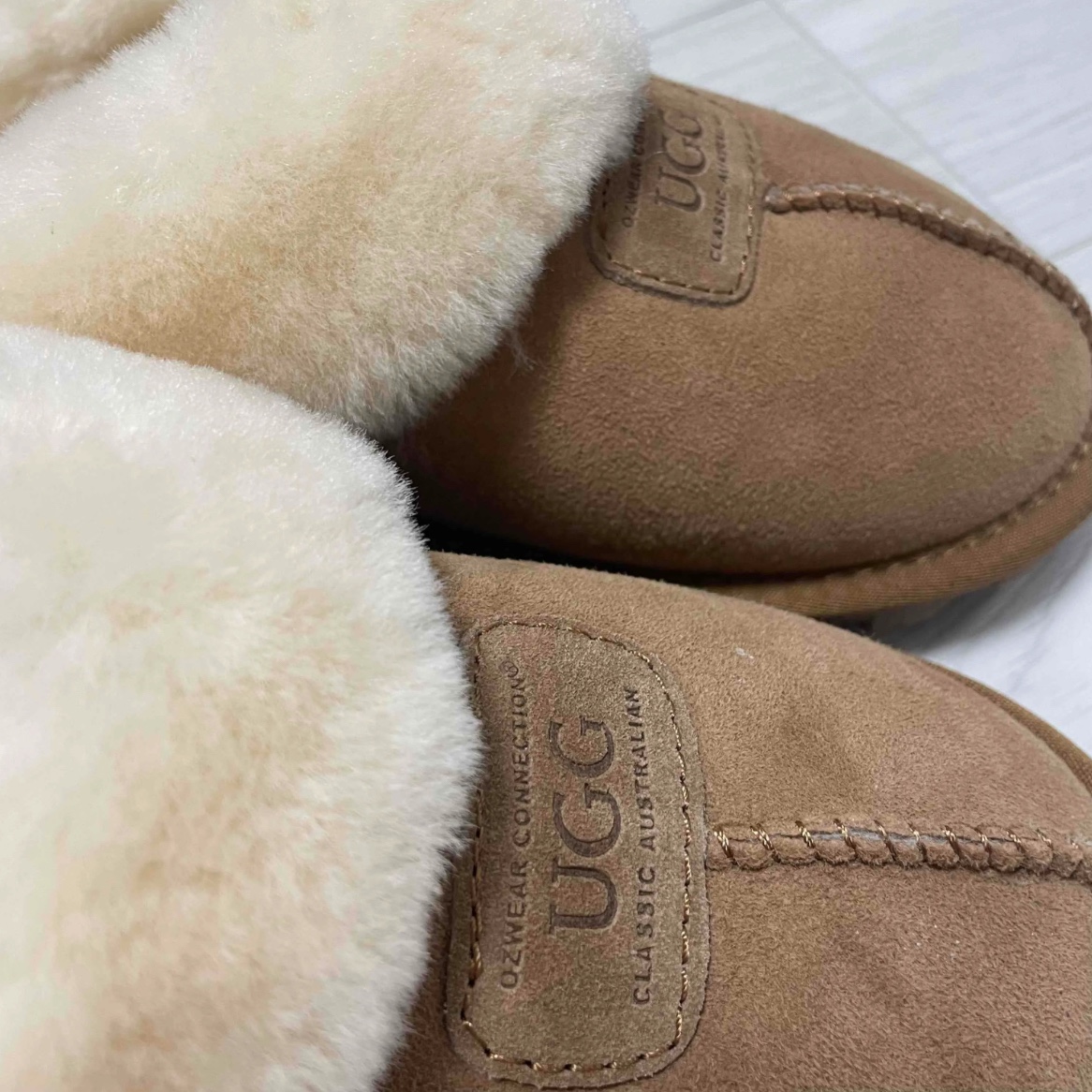(W) UGG Coquette Slipper Chestnut 착용 스타일 - 2