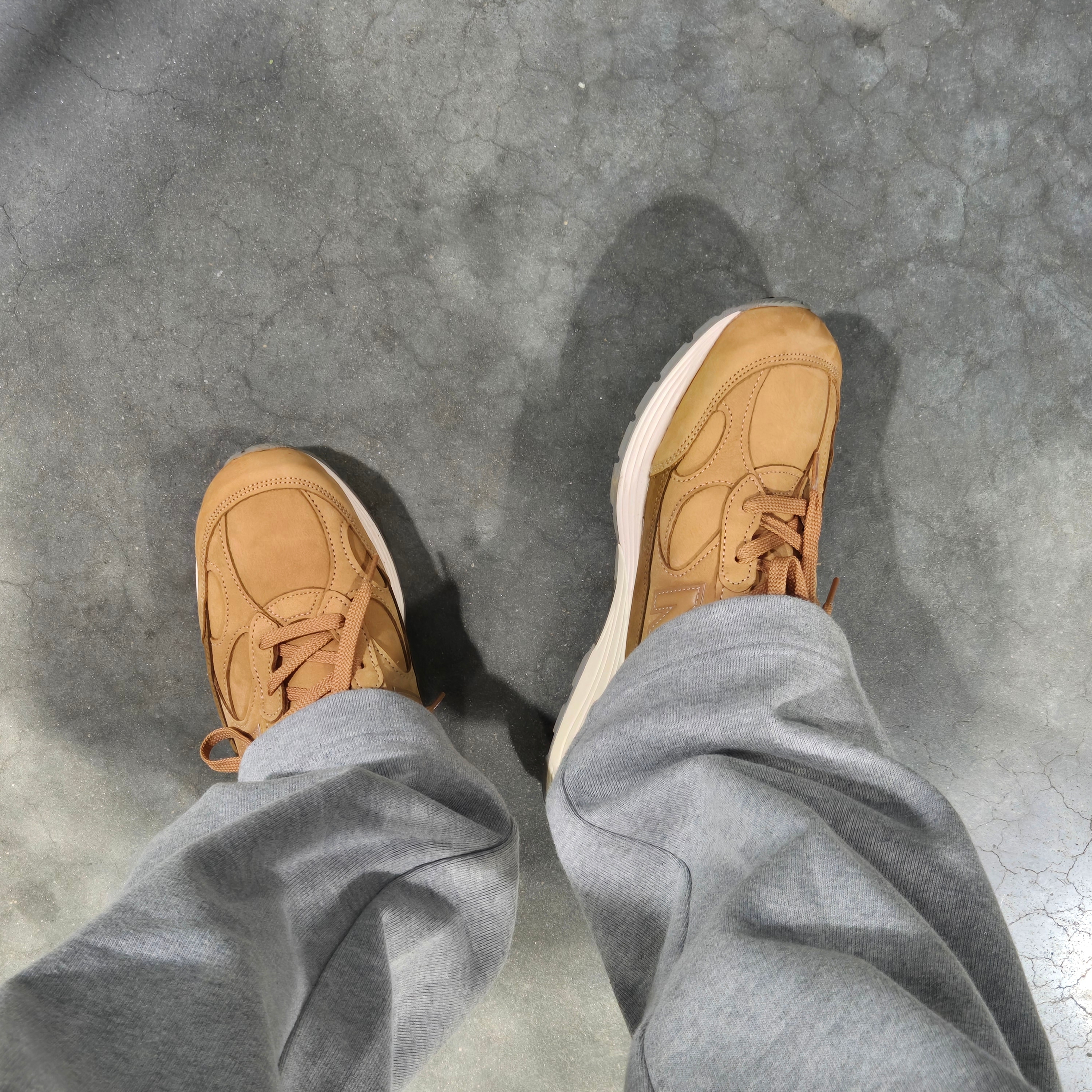 New Balance 992 Made in USA Brown 착용 스타일