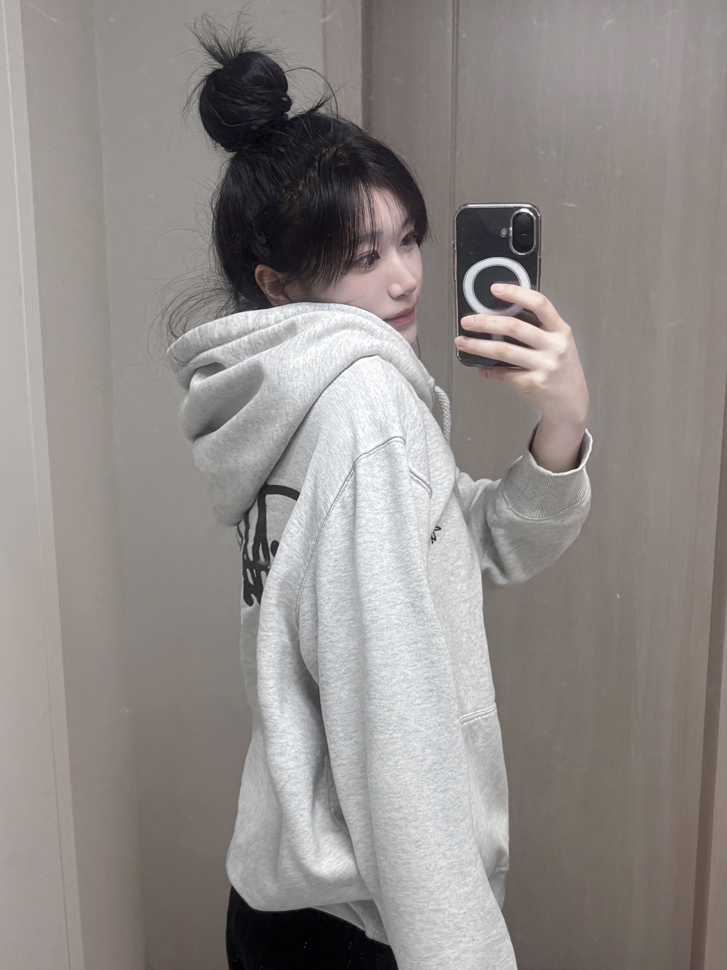 Stussy Basic Stussy Hoodie Ash Heather 착용 스타일