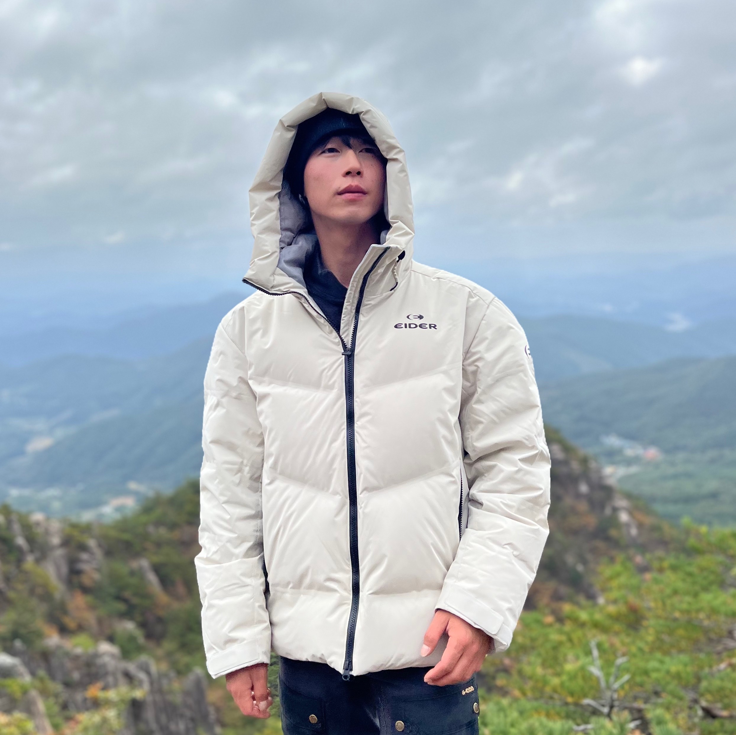 Eider Circulart Technical Puffer Down Jacket Oatmeal Grey 착용 스타일 - 5